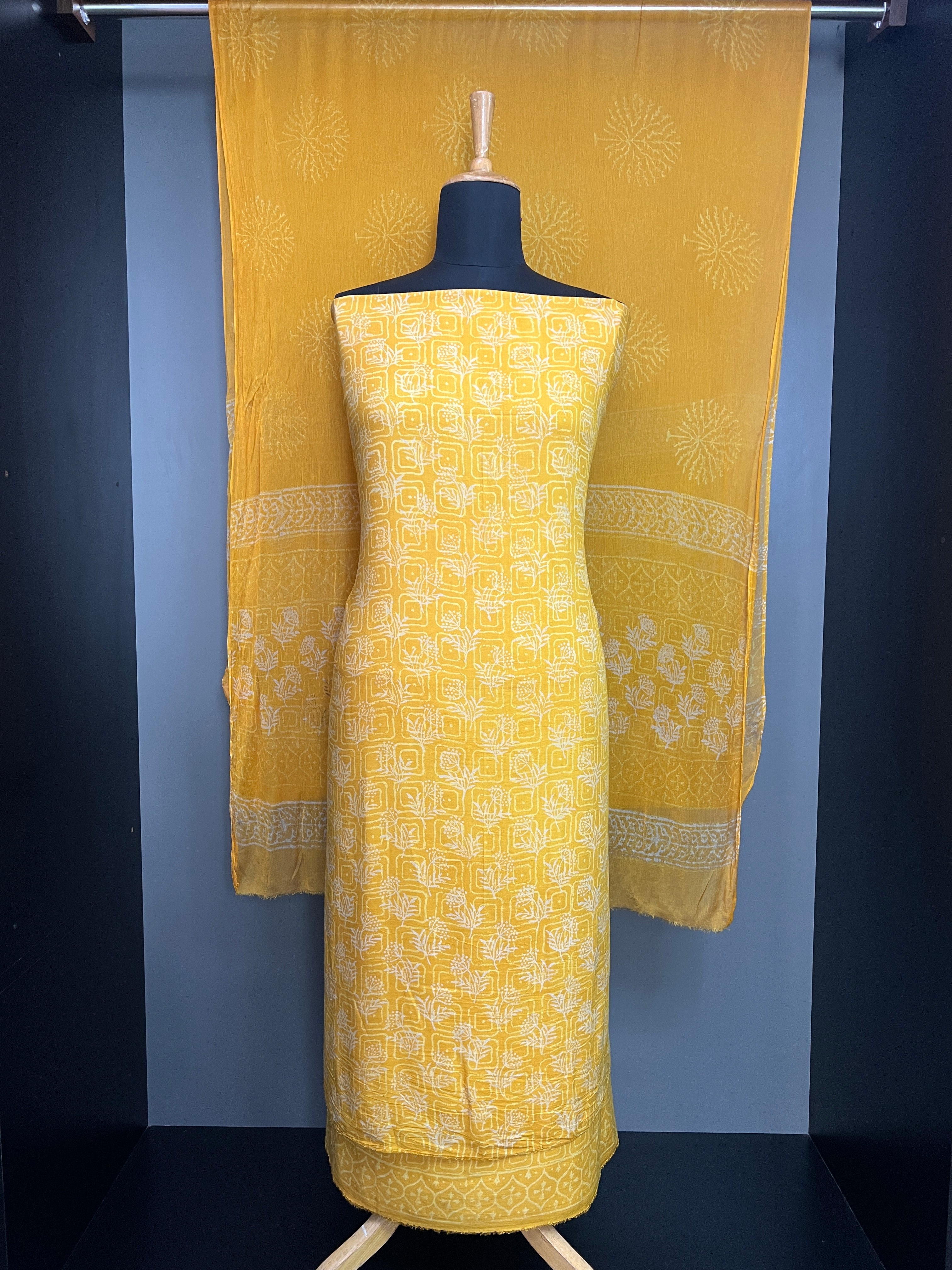 Block Printed Muslin Finish Salwar Set | SRF120