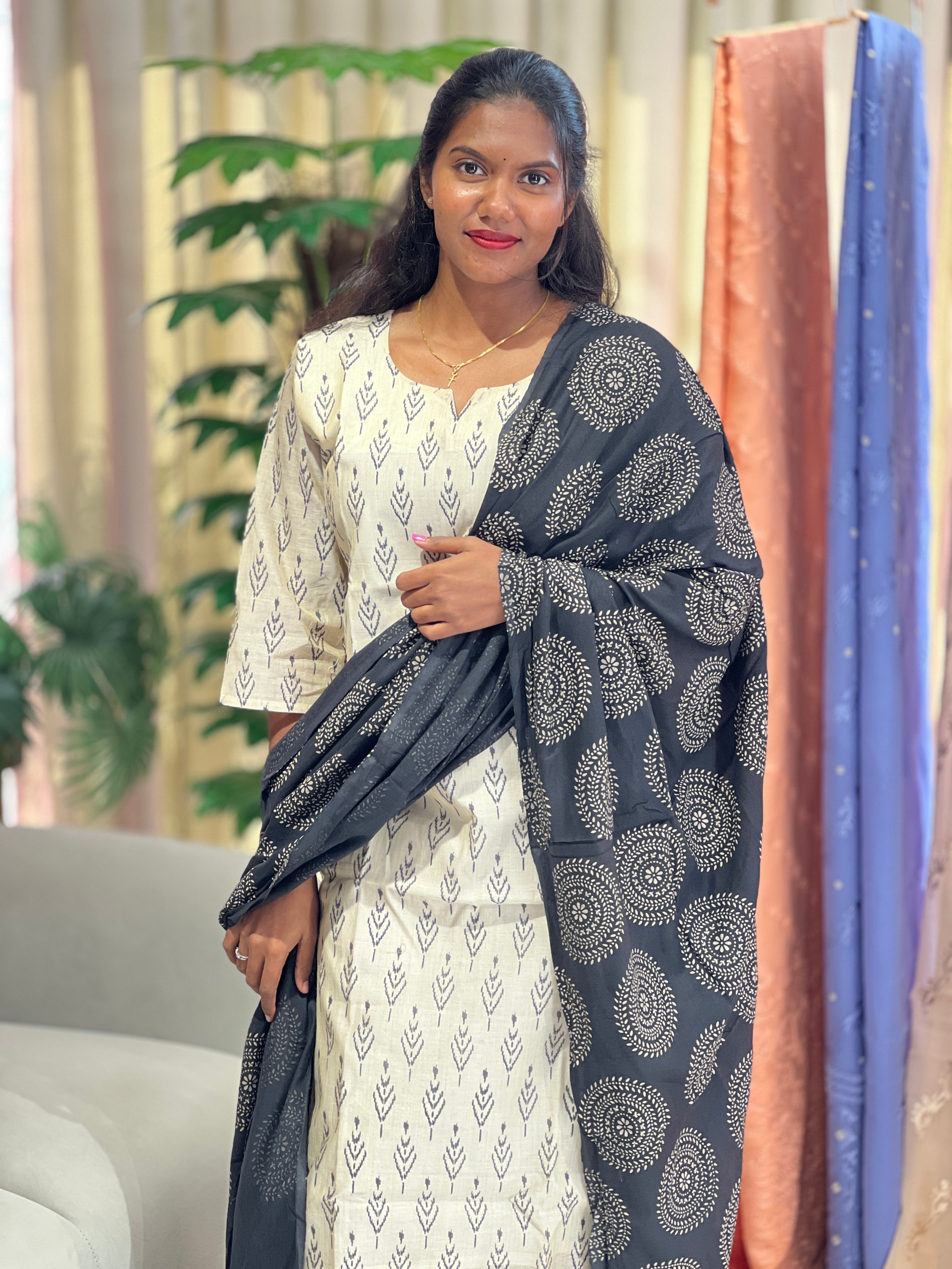 Floral Printed Pattern Chanderi Kurta Set | RMLA354