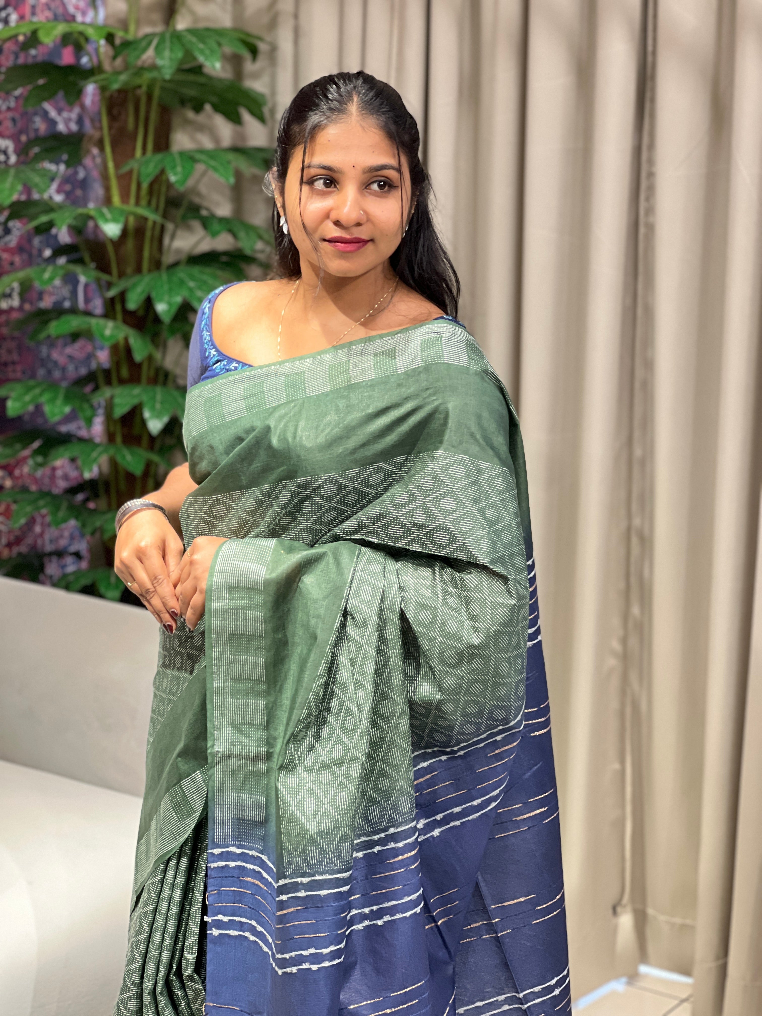Kantha Weaved Bhagalpuri Linen Saree | DLS261