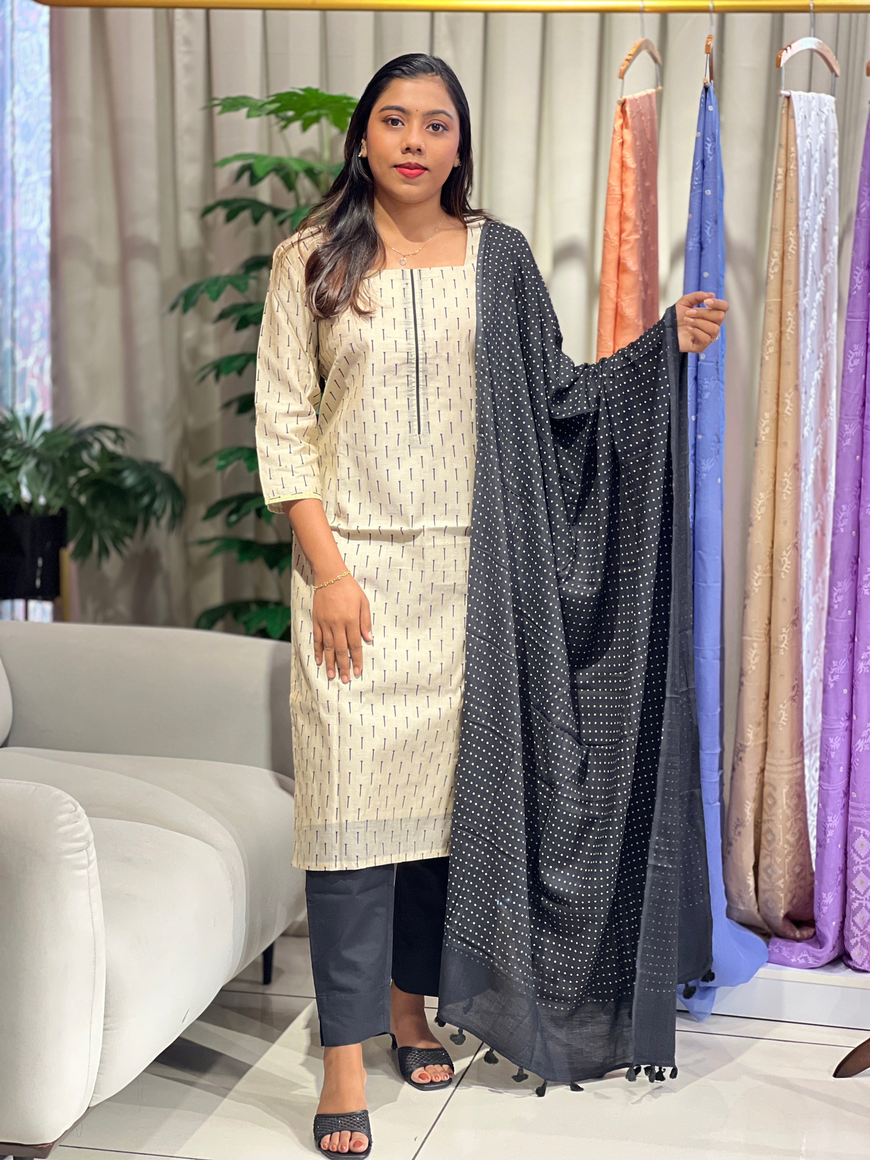 Printed Pattern Chanderi Kurta Set | DNT1183