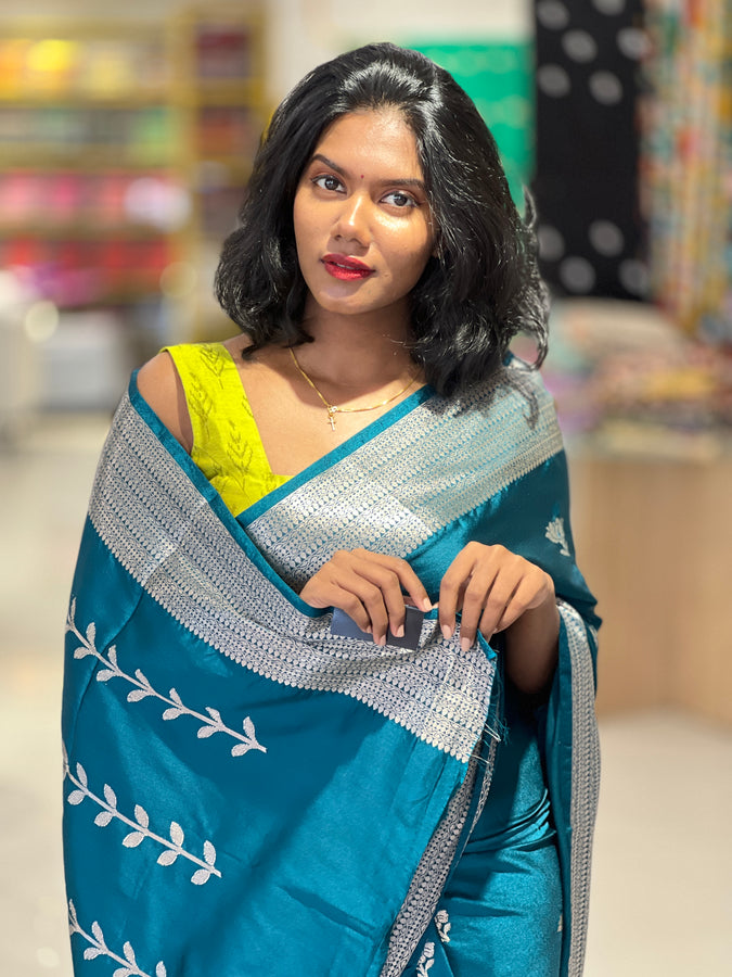 Zari Weaved Banarasi Silk Saree | NN329