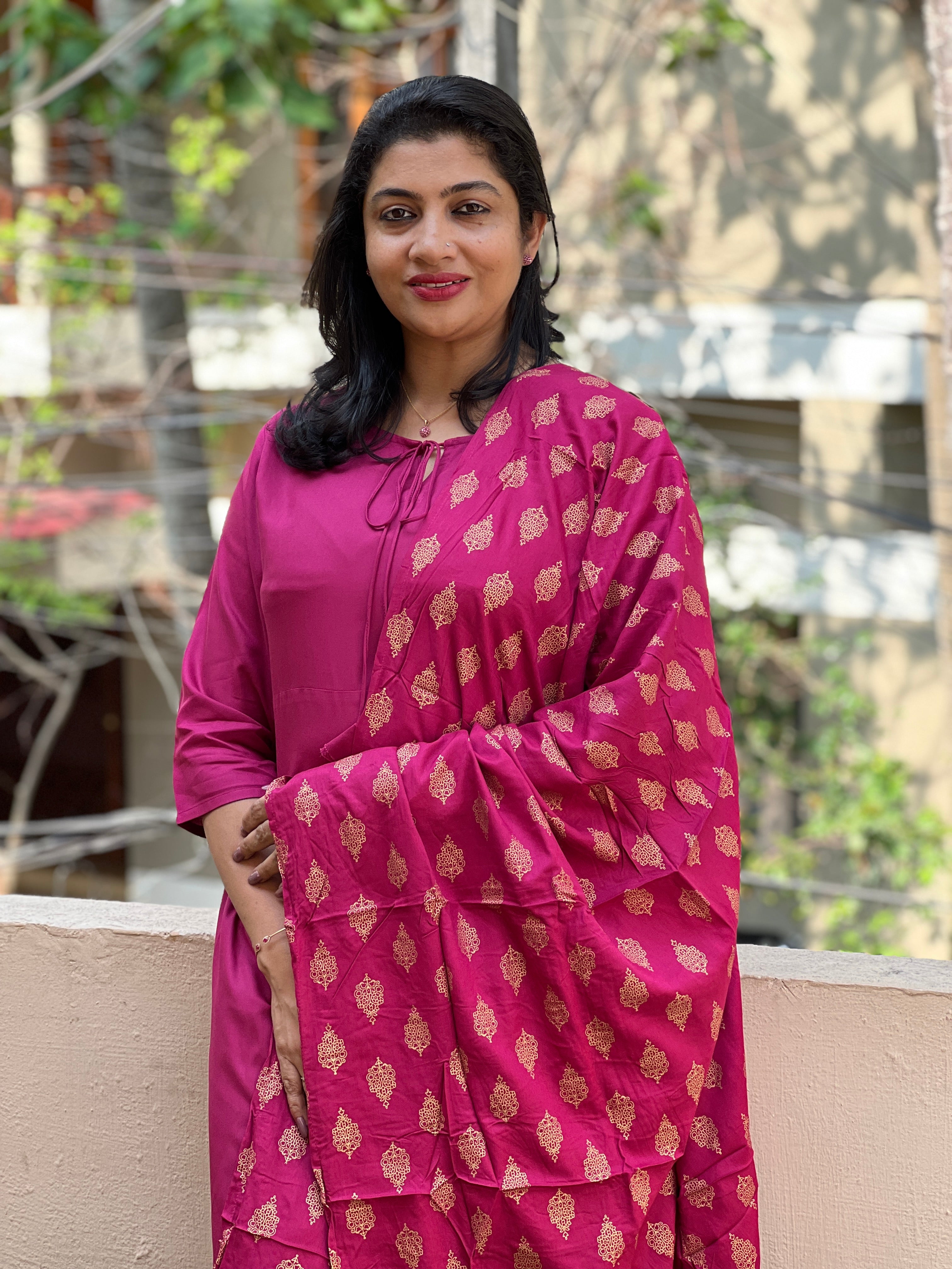Round Neck Tie-Up Pattern Kurta Set | YFT149