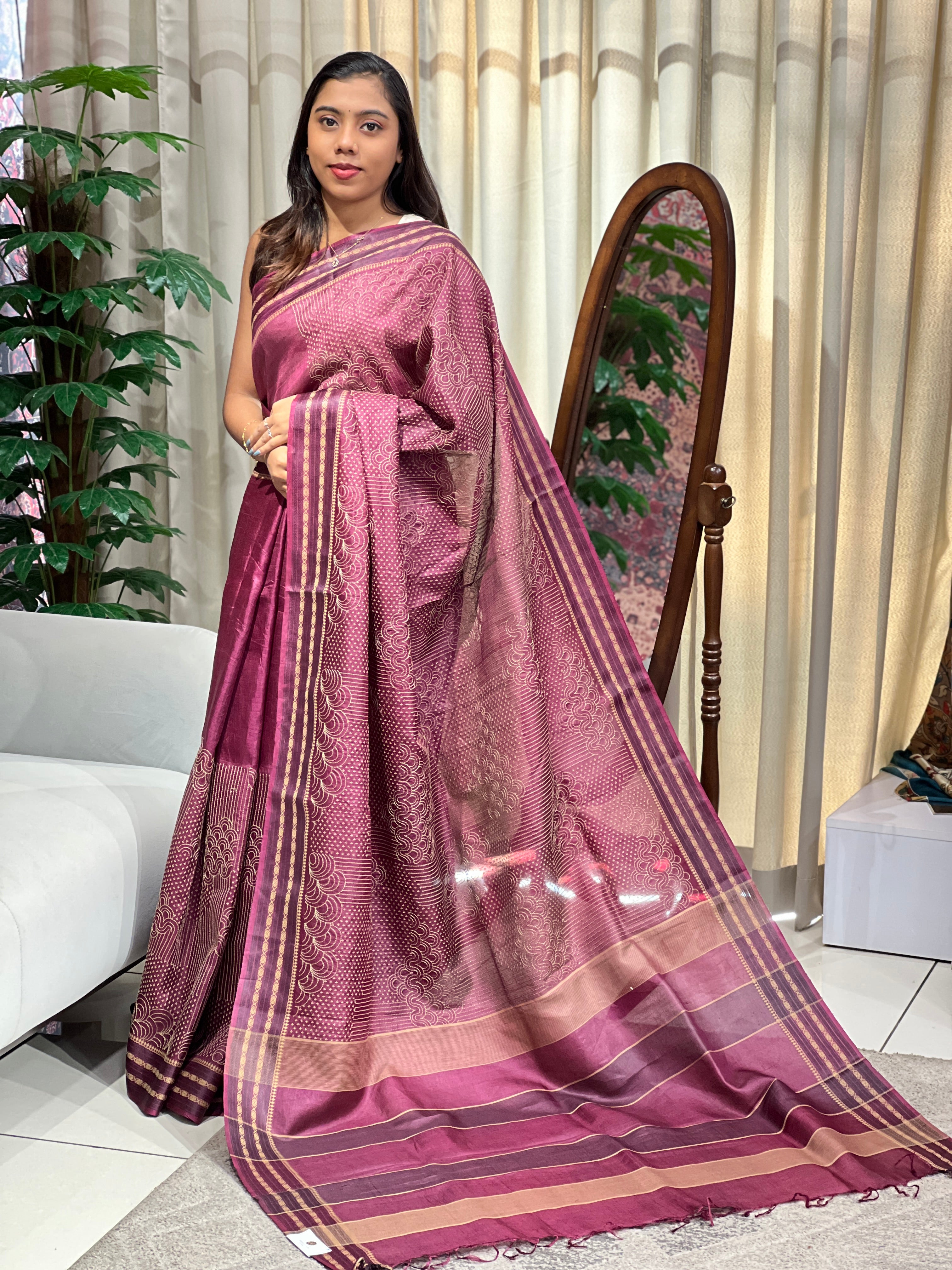Thread Embroidery Detailed Pure Tussar Saree | RGD891R
