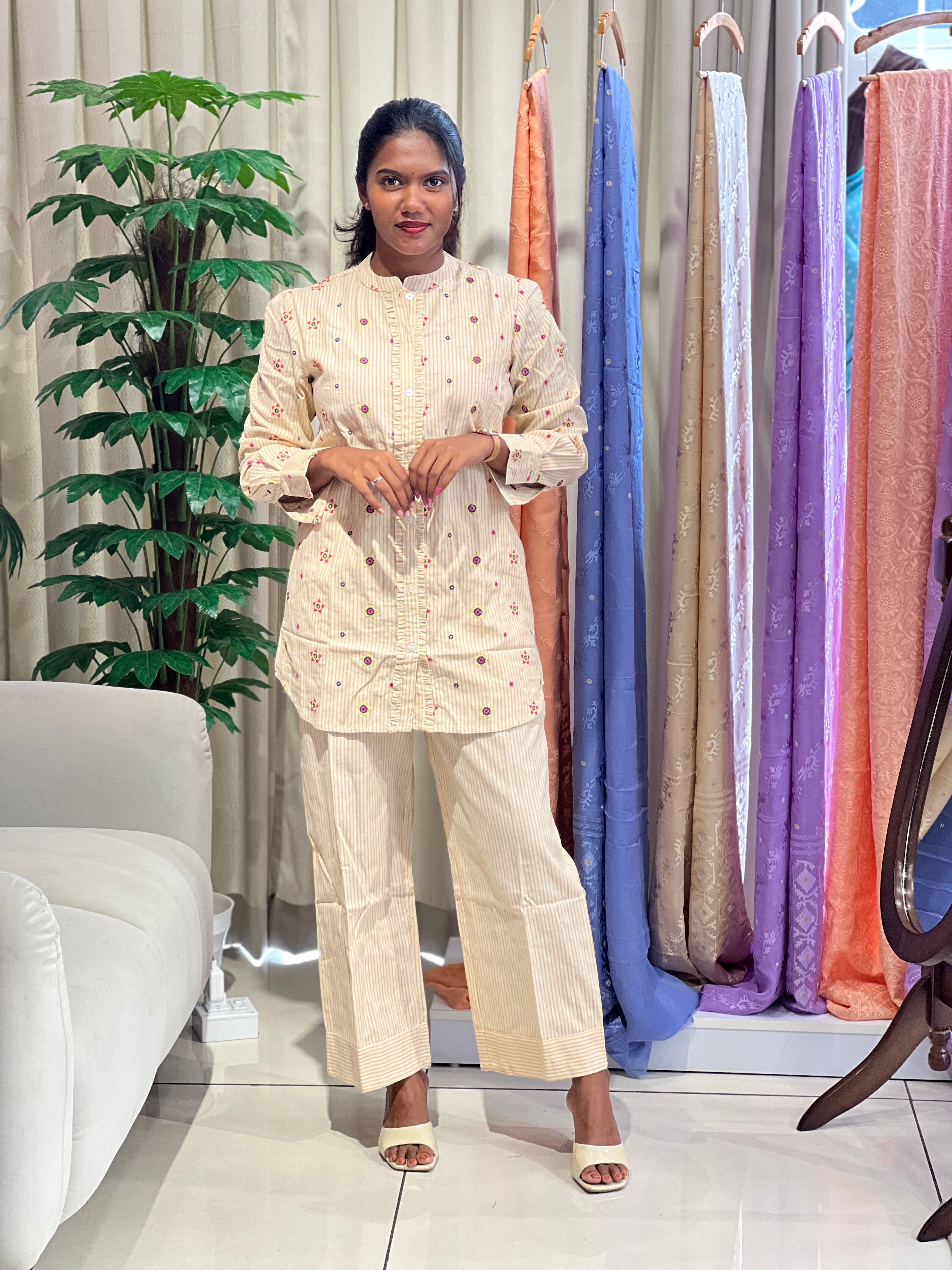 Machine Embroidered Linen Cotton Cord Set | OMF192