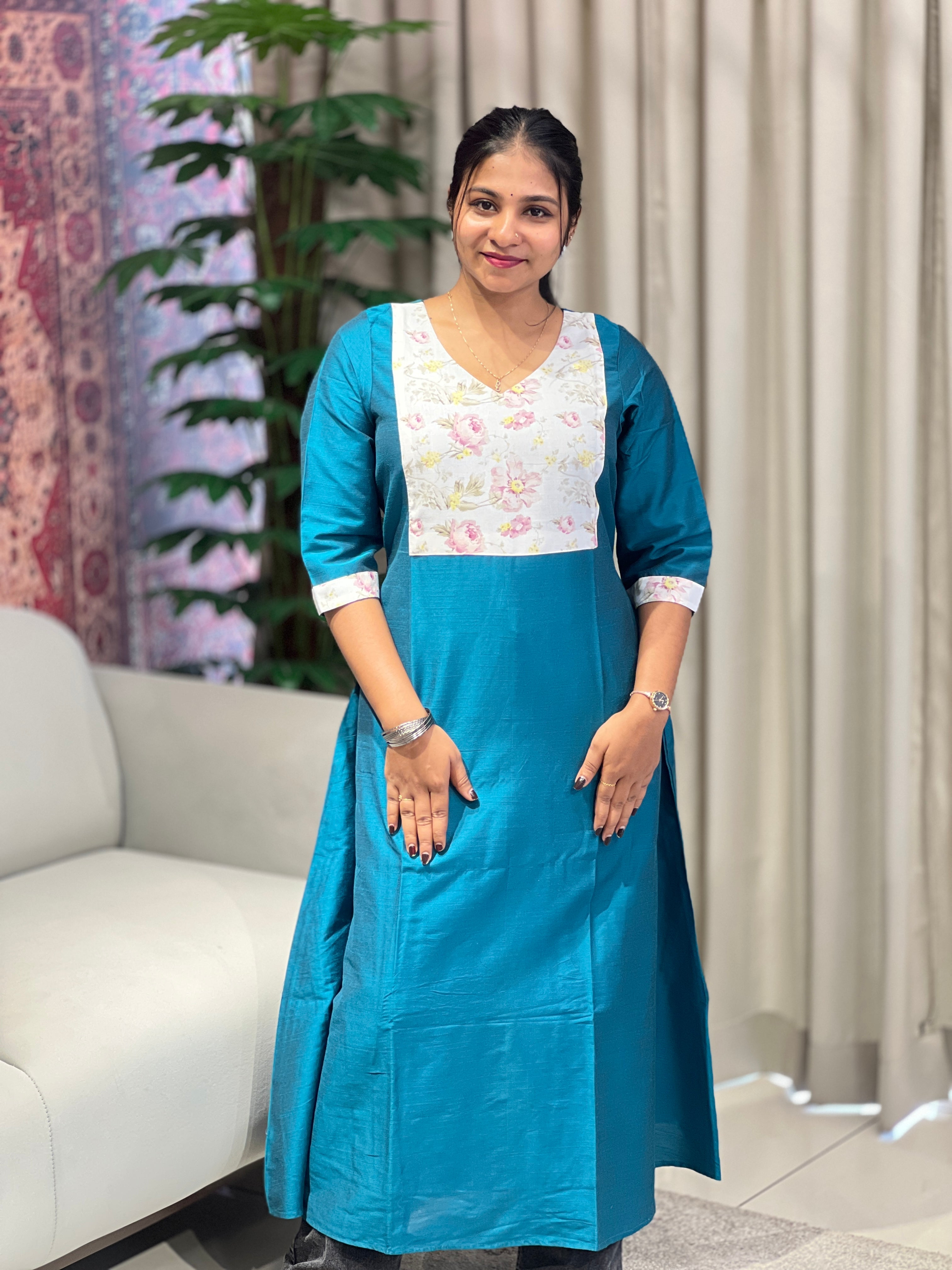 Patch Detailied Semi Silk Cotton Kurta | DNT960