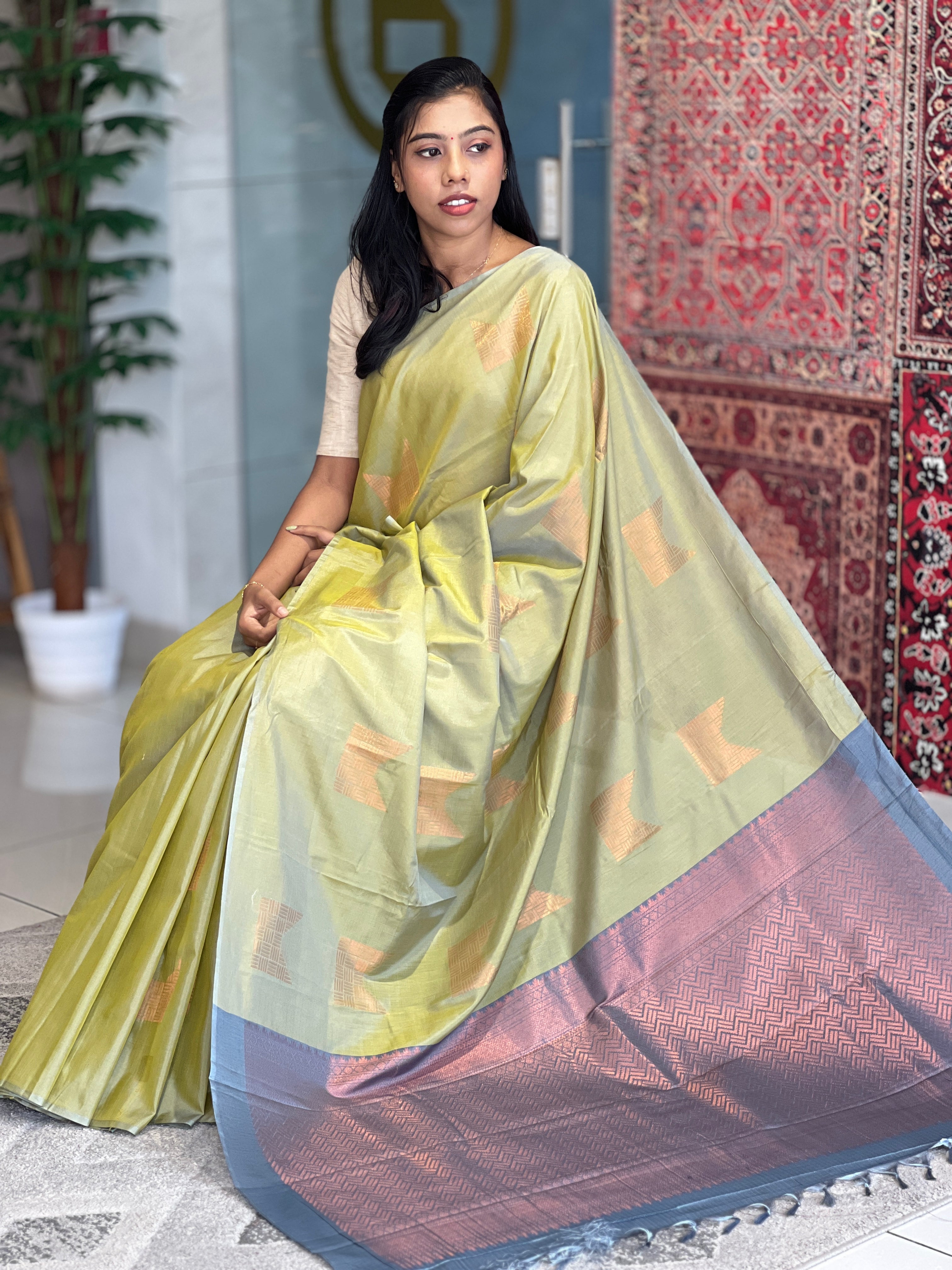 Zari Woven Semi Silk Saree | KRK495