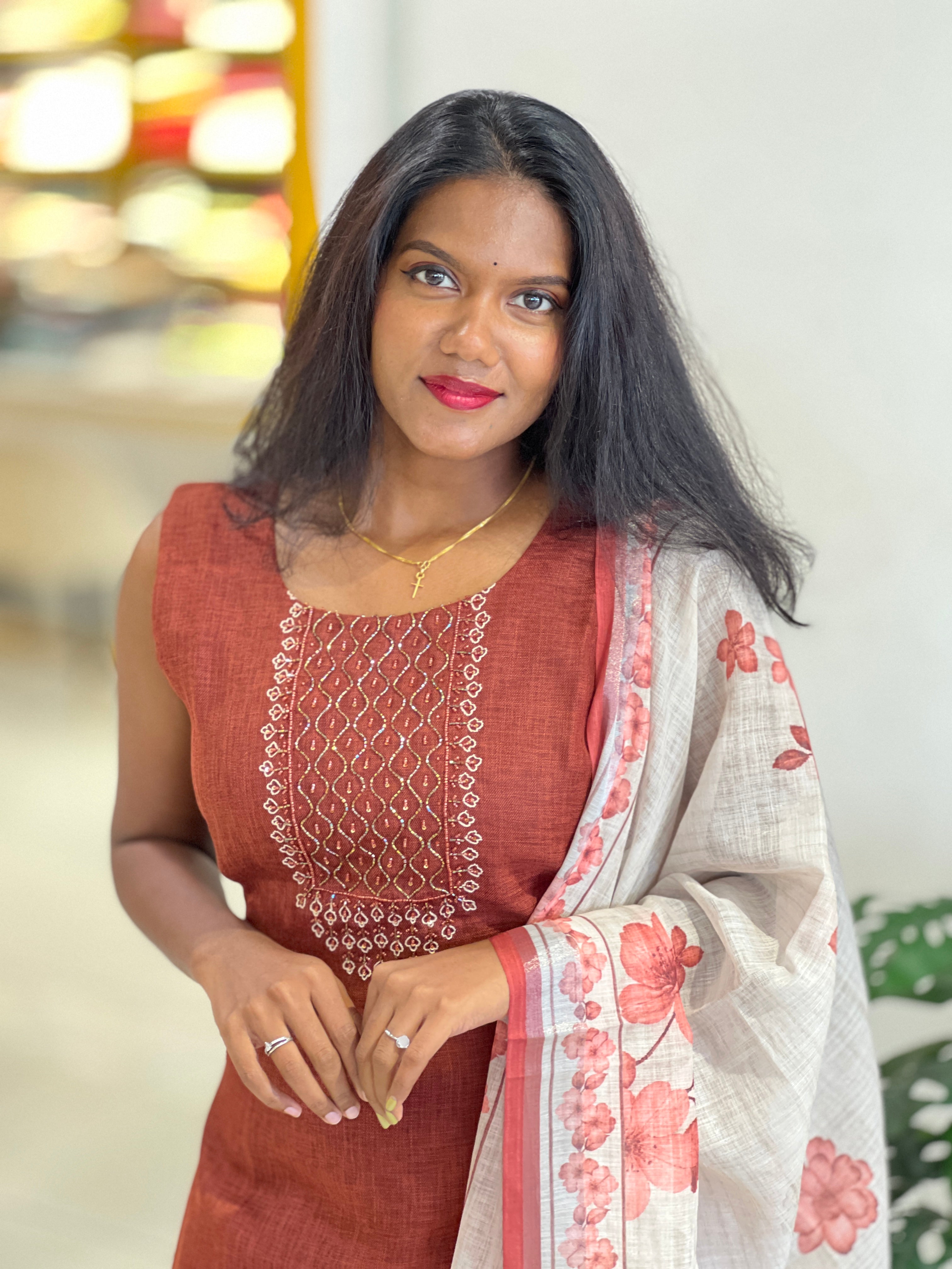 Bead Detailed Linen Finish Kurta Set | NAI149