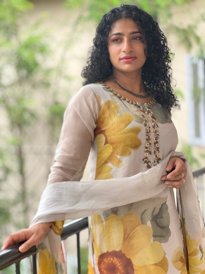 Floral Patterned semi Organza Kurta Set | FW172