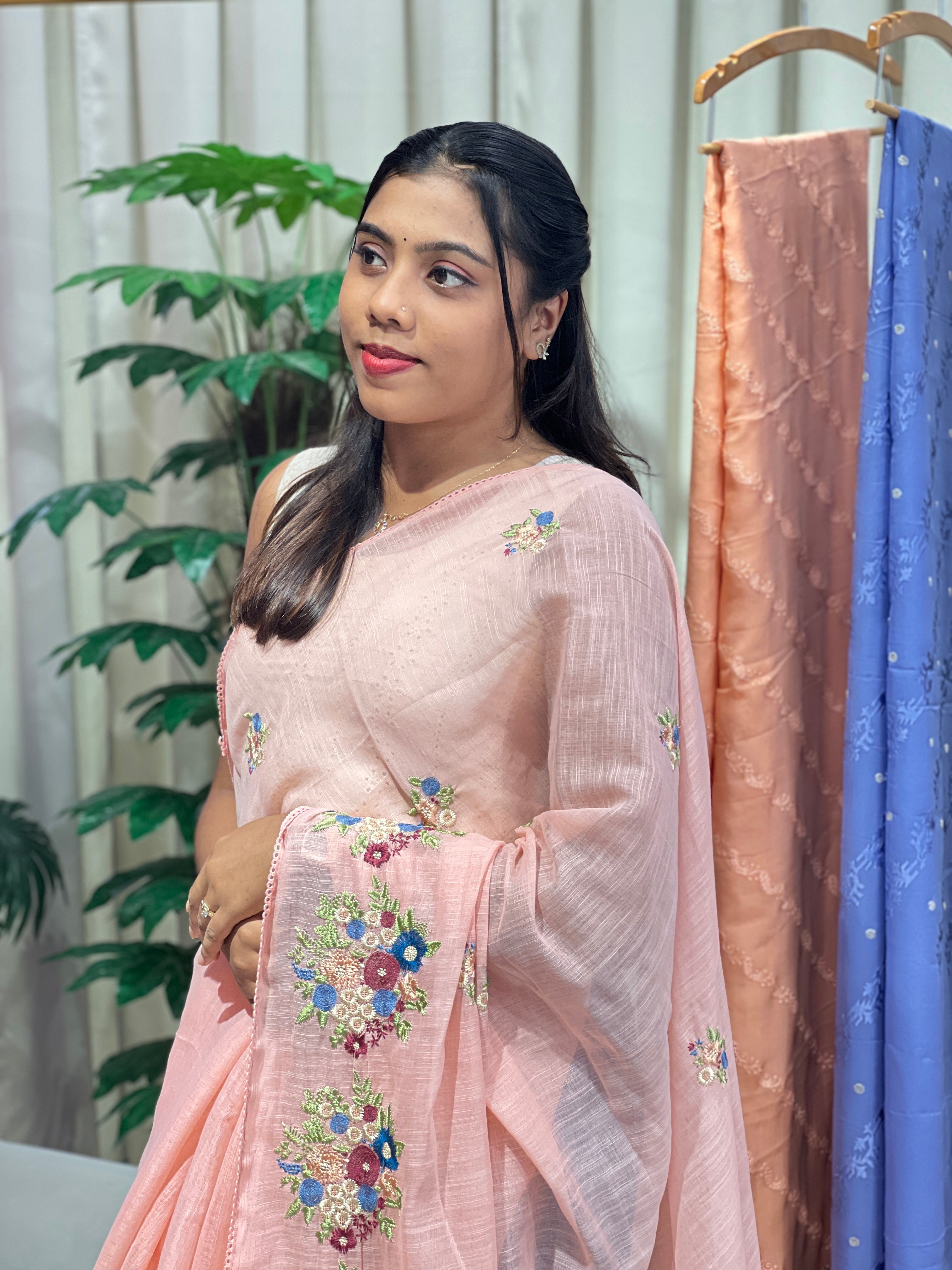 Floral Machine Embroidered Semi Linen Saree | RP830