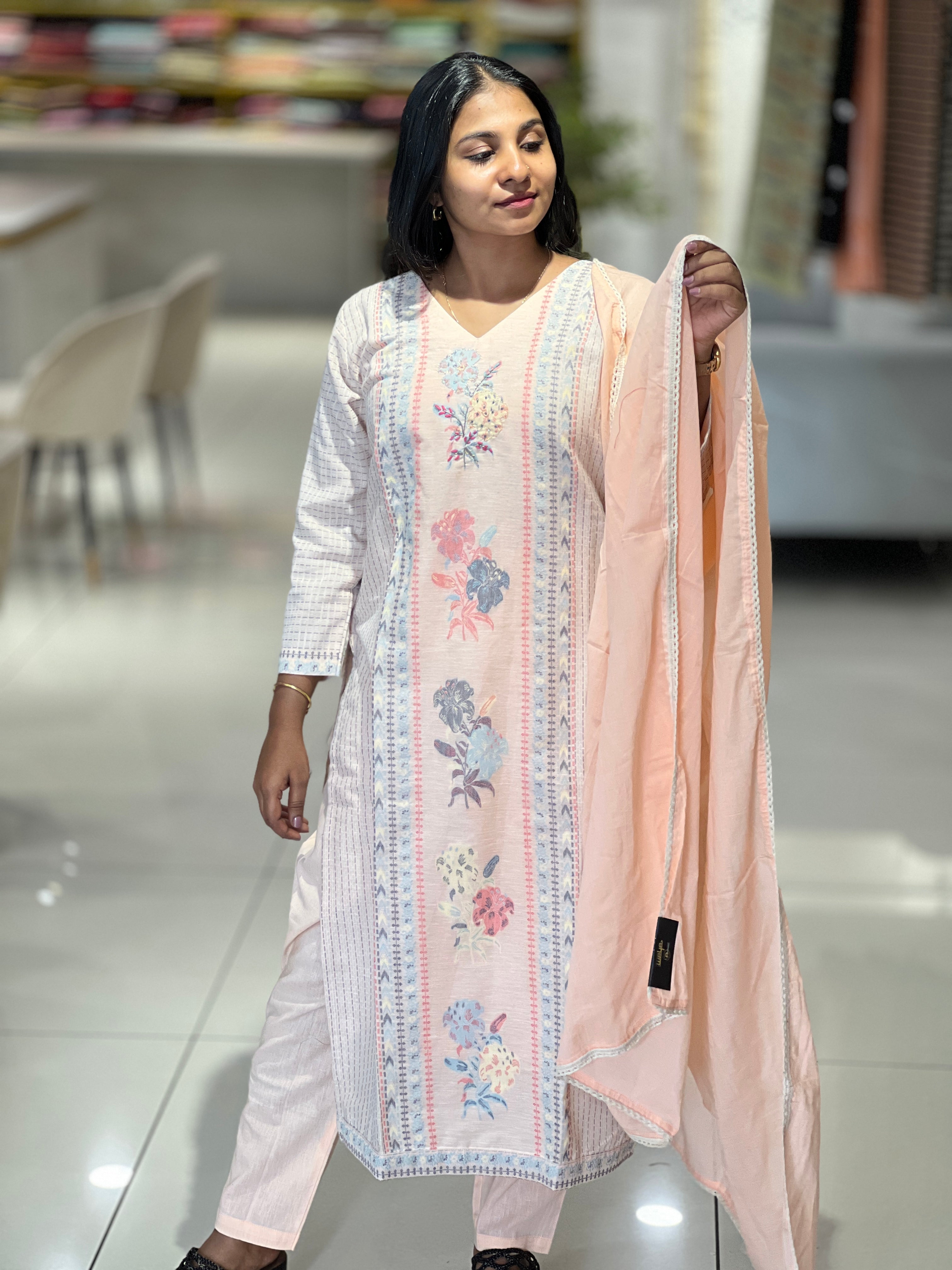 Thread Weaving Floral Patterned Cotton Kurta Set | AFD125