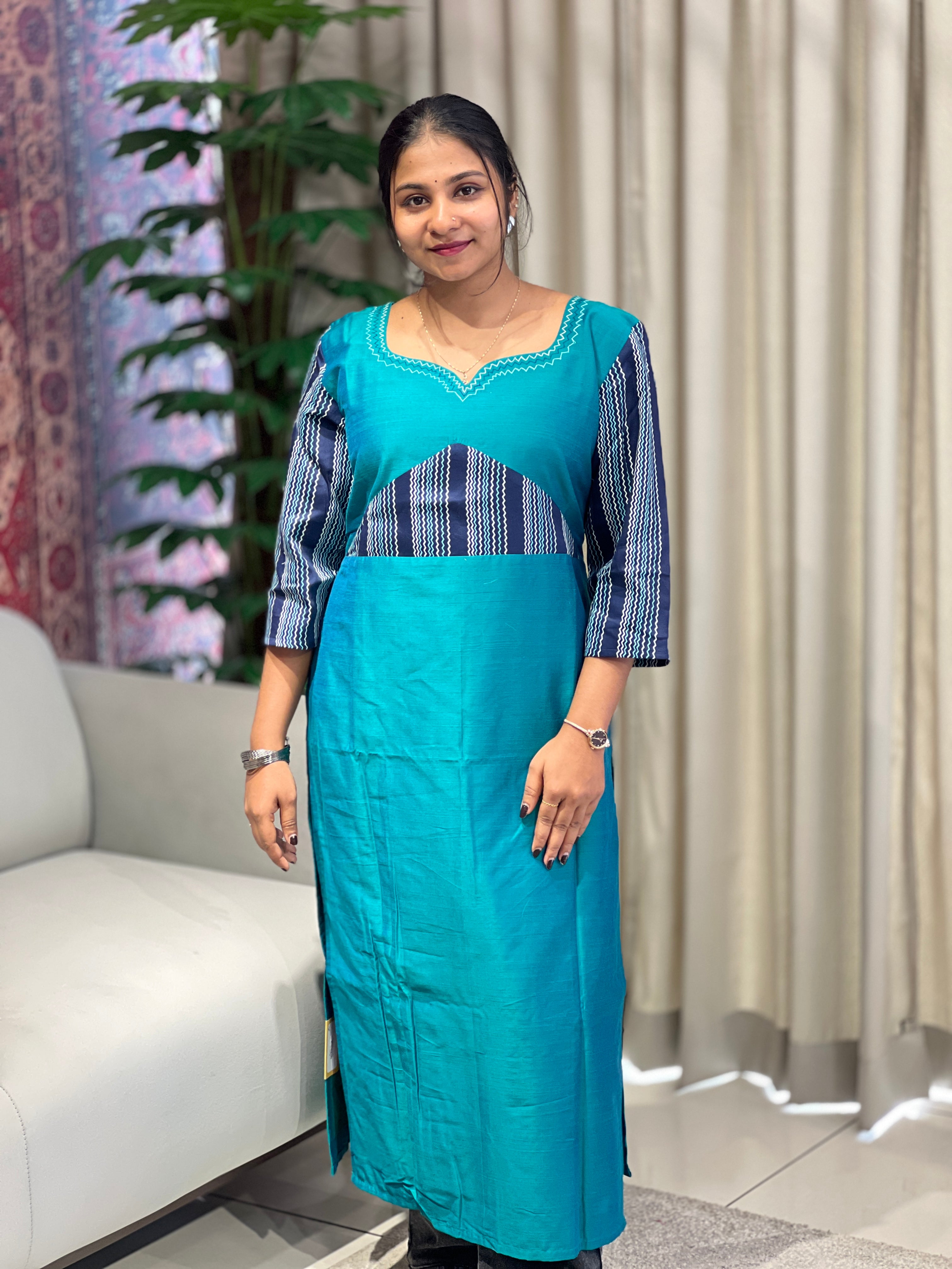 ZigZag Patterned Cotton Kurta | DNT958