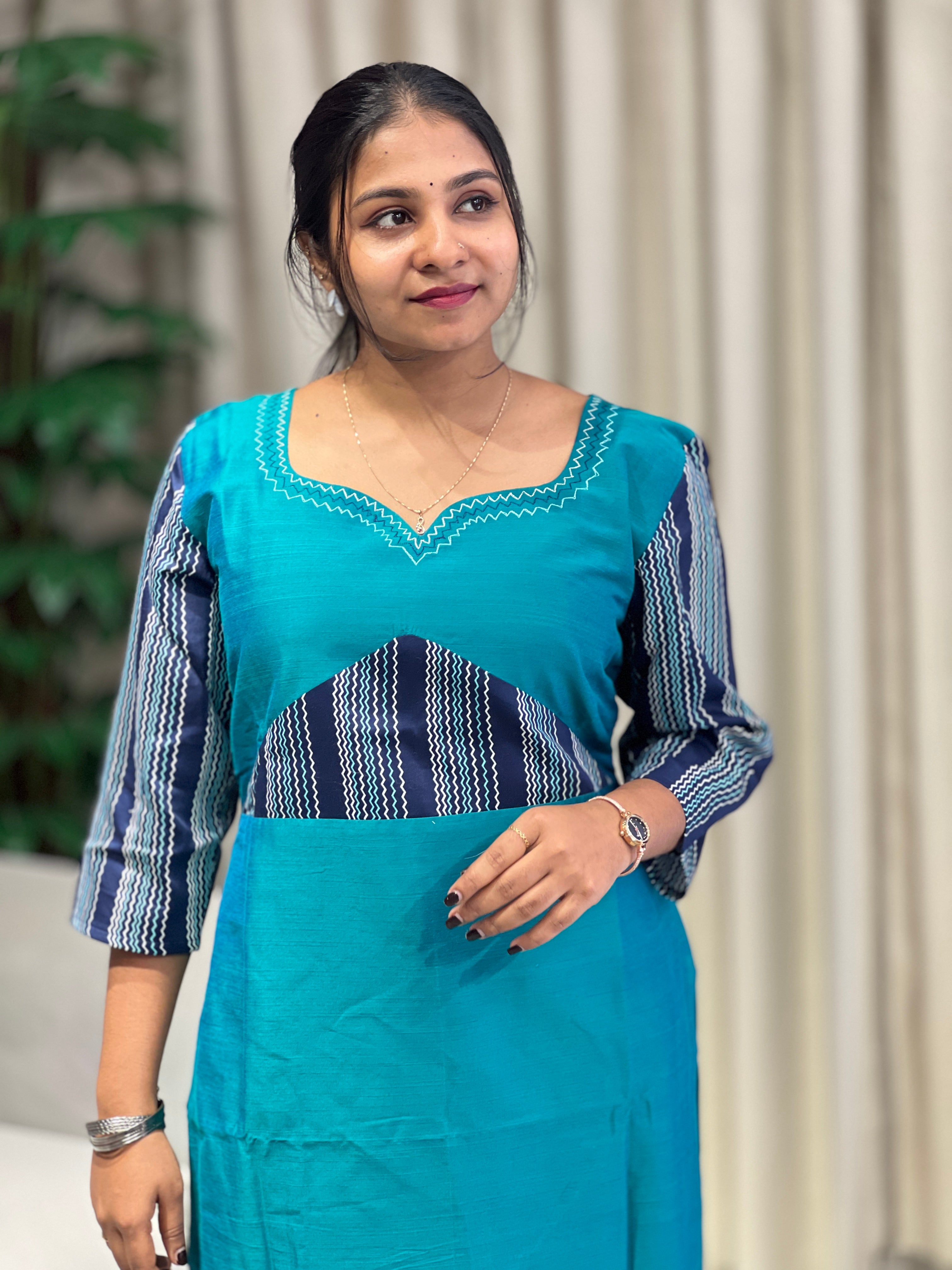 ZigZag Patterned Cotton Kurta | DNT958