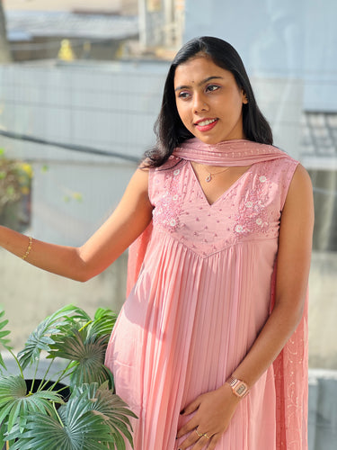 Hand Embroidery Detailed Georgette Kurta Set | BR109