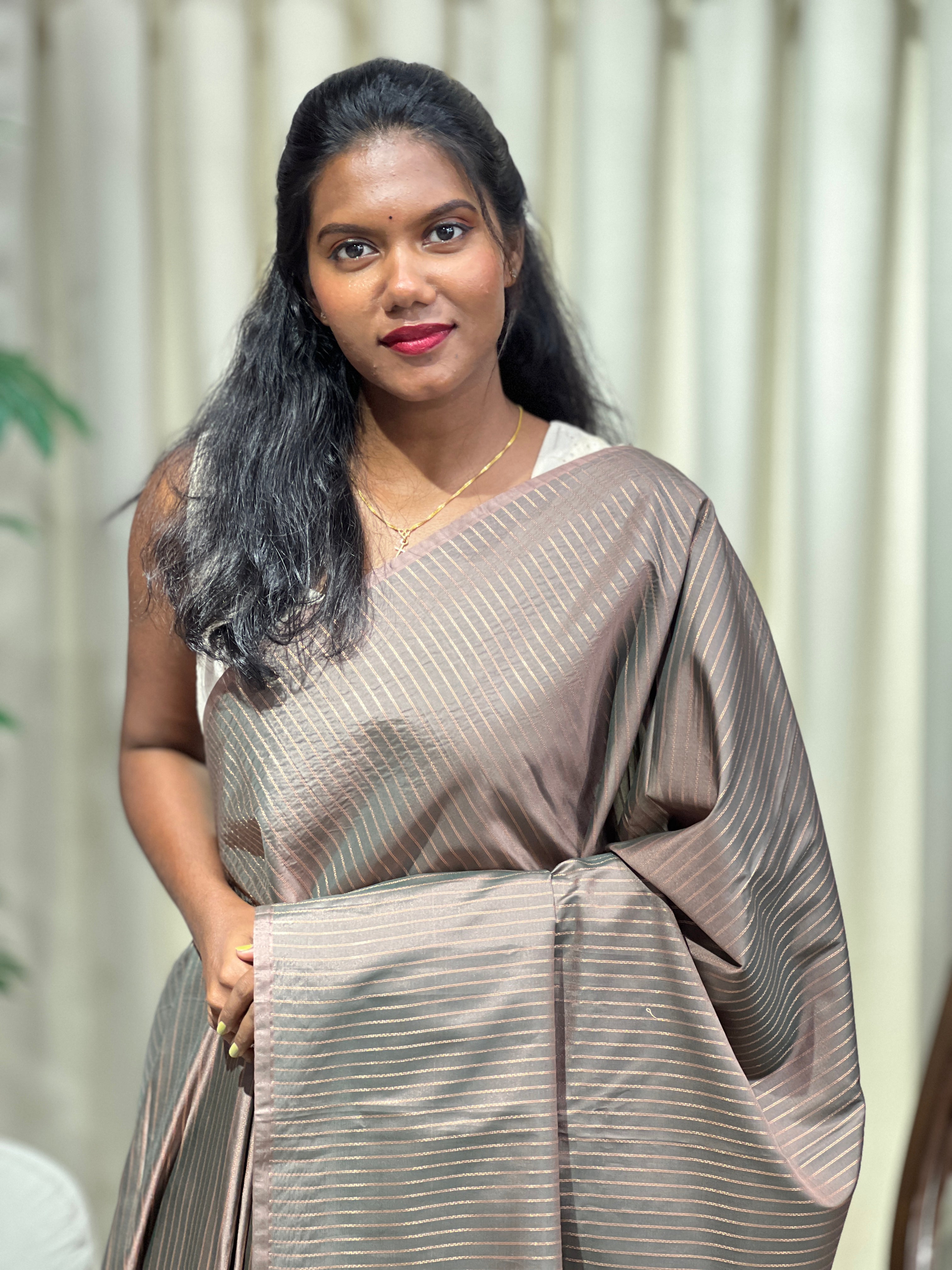Antique Zari Weaved Stripe Patterned Semi Silk Saree | TR159