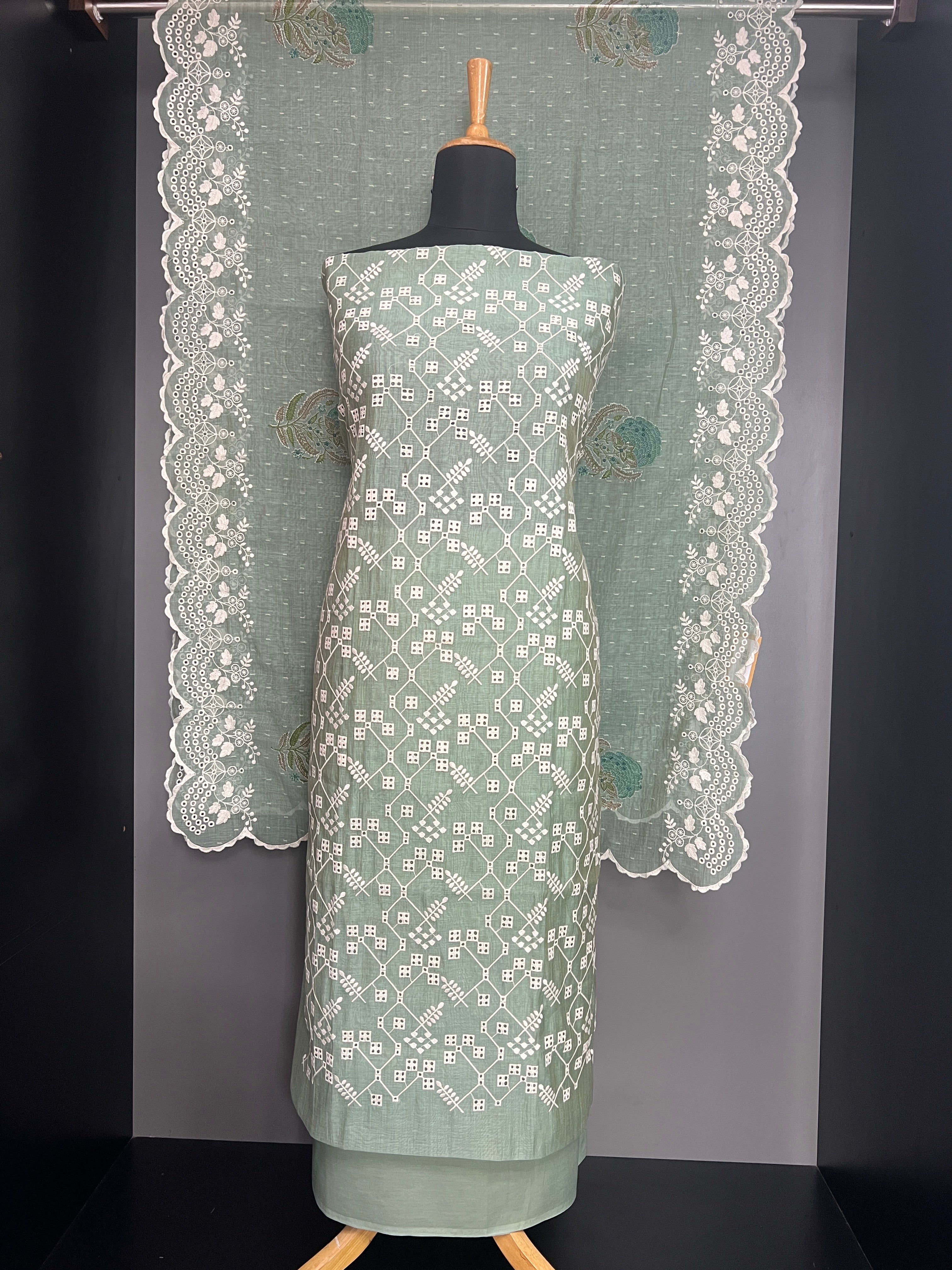 Machine Embroidery Detailed Chanderi Salwar Set | HE267