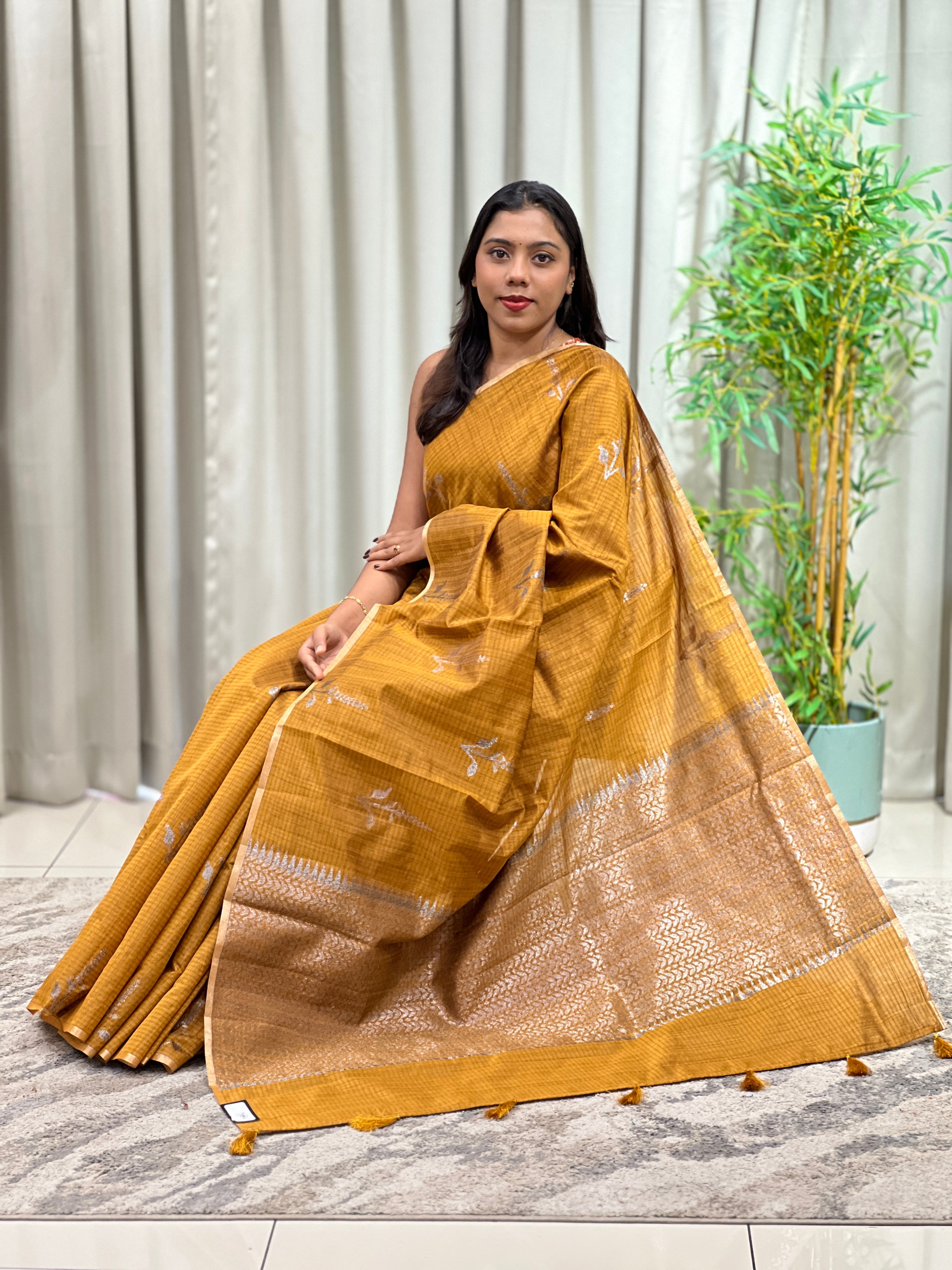 Floral Pattern Cotton Silk Saree | YNG1660