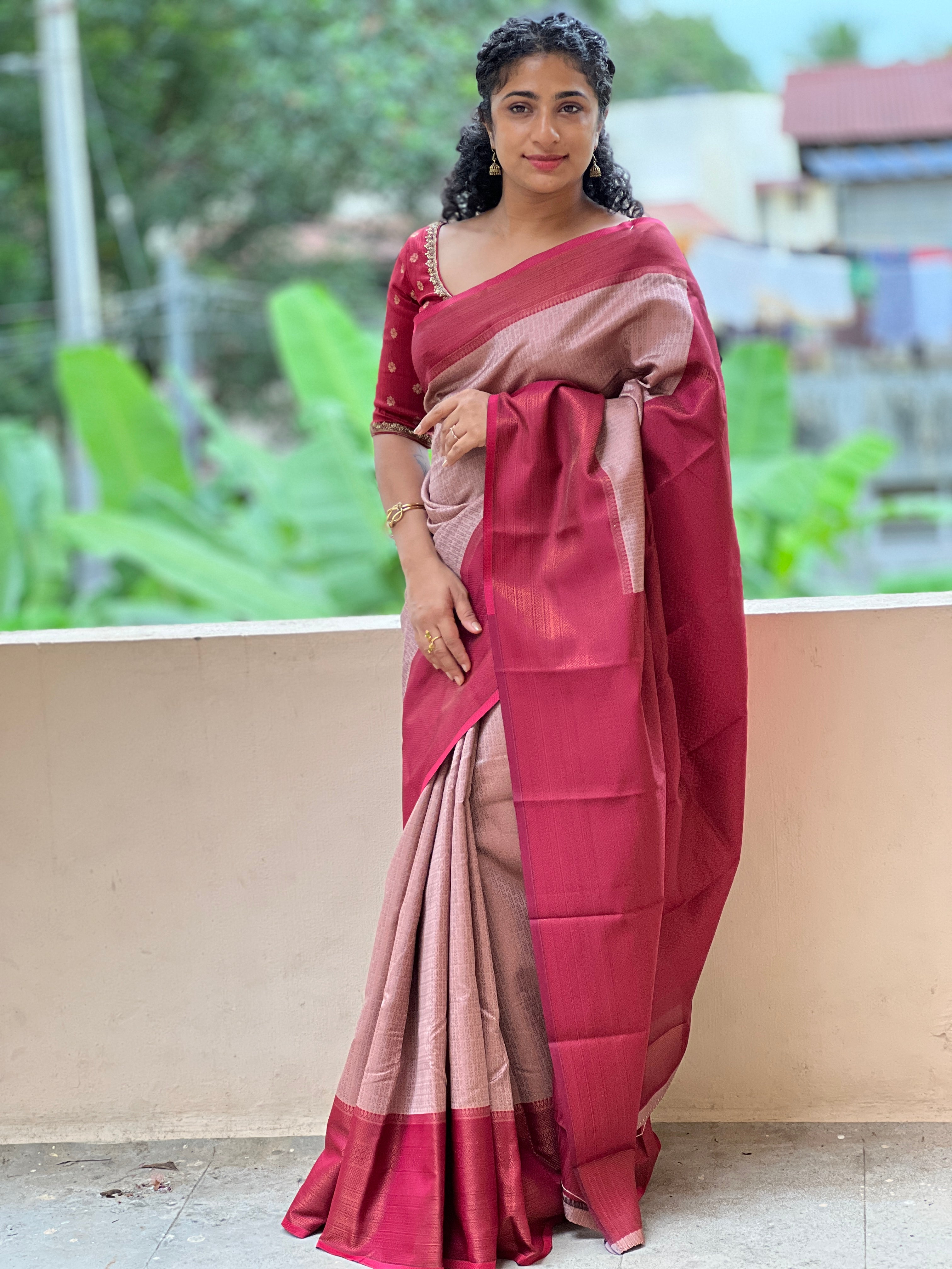 Zari Woven Semi Silk Saree | KF141