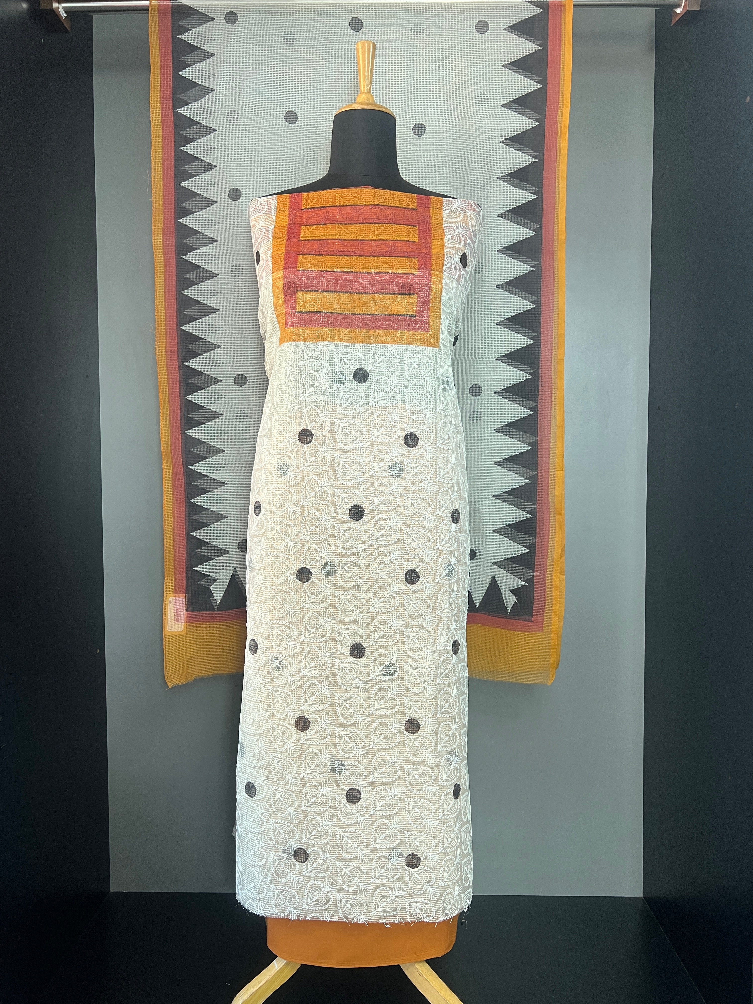 Teptchi Embroidery Kota Saree | JSC585
