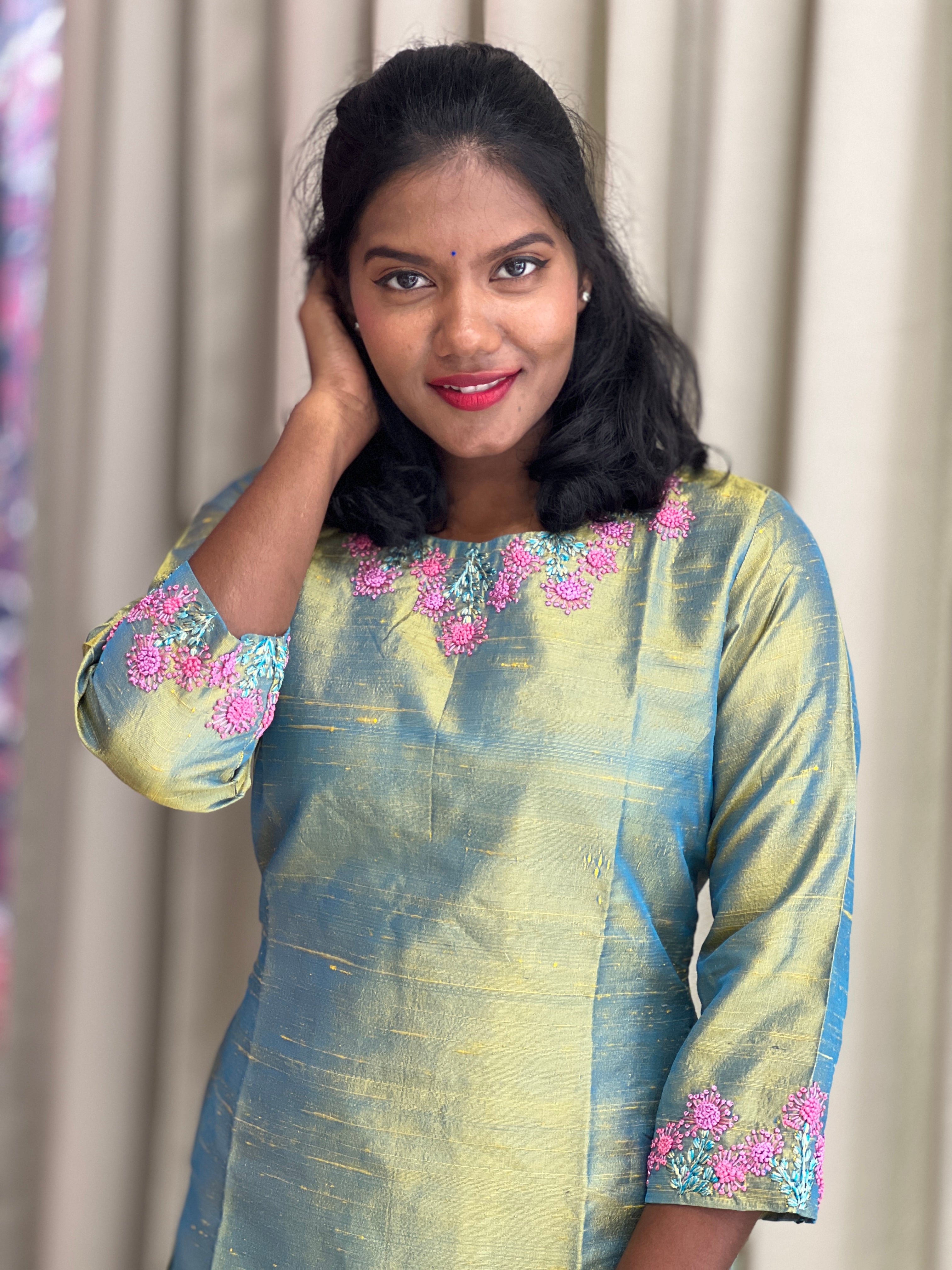 Floral Thread Raw Silk Kurta | DNT188