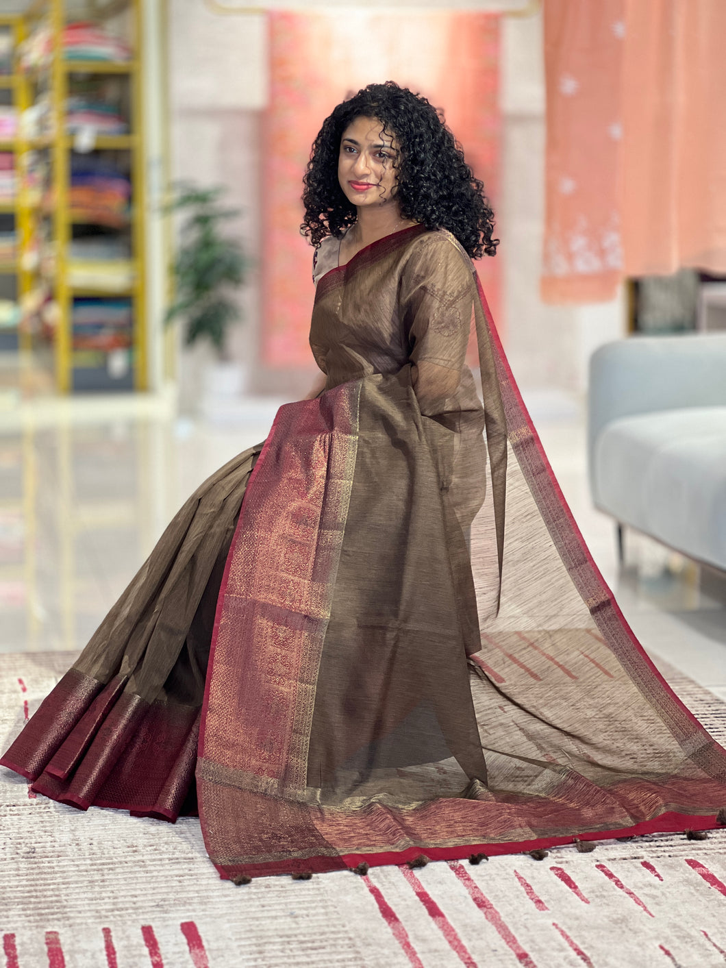 Banarasi Weaved Semi Geecha Saree | YNG474