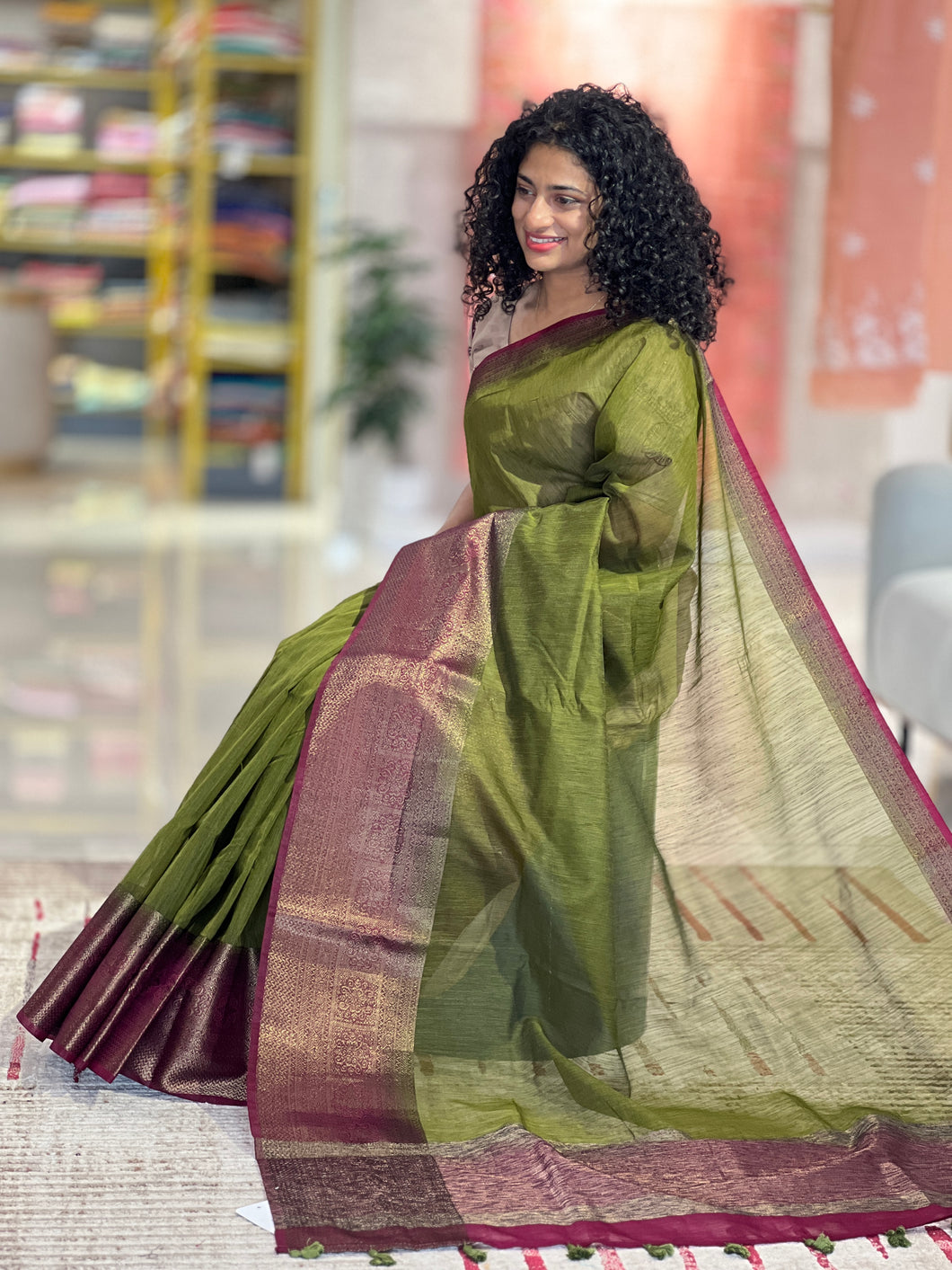 Banarasi Weaved Semi Geecha Saree | YNG473