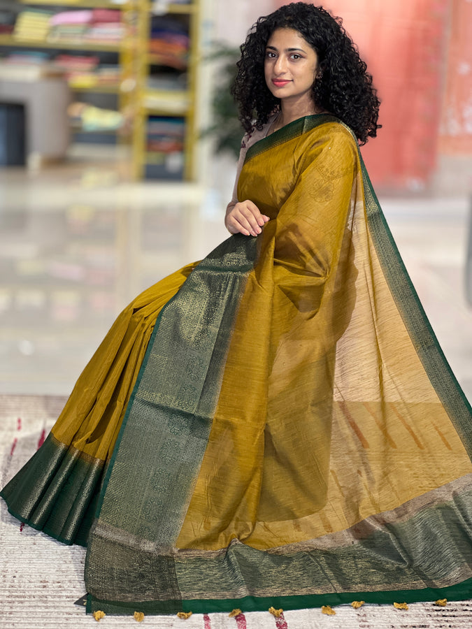 Banarasi Weaved Semi Geecha Saree | YNG476