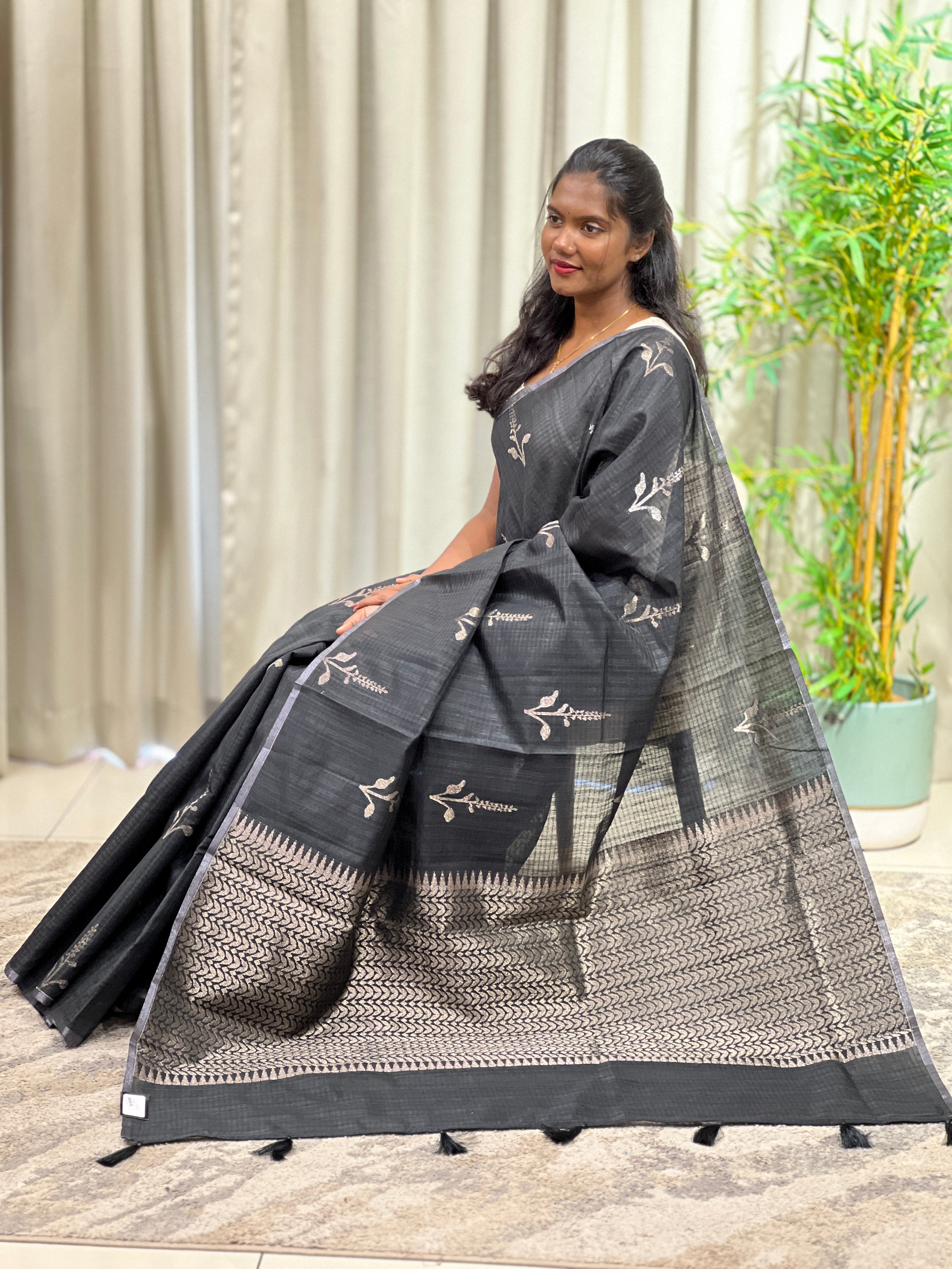 Floral Pattern Cotton Silk Saree  | YNG1661