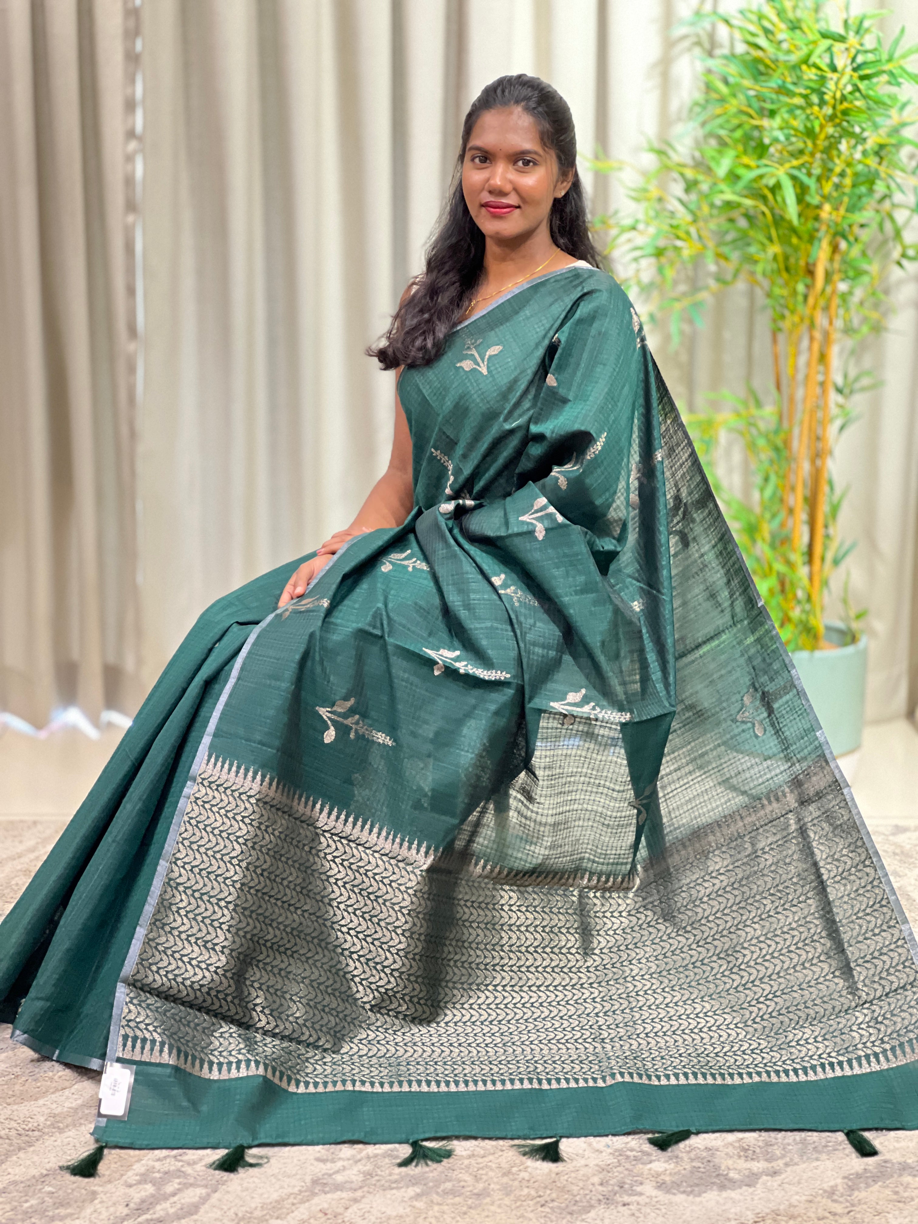 Floral Pattern Cotton Silk Saree  | YNG1663