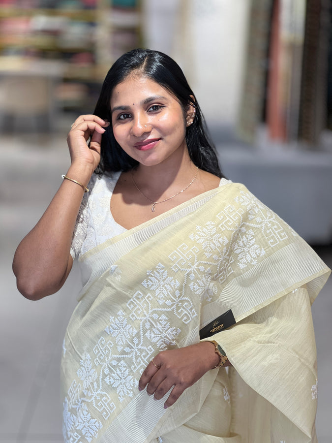 Cross Stitch Embroidery Detailed Cotton Saree | VDA194