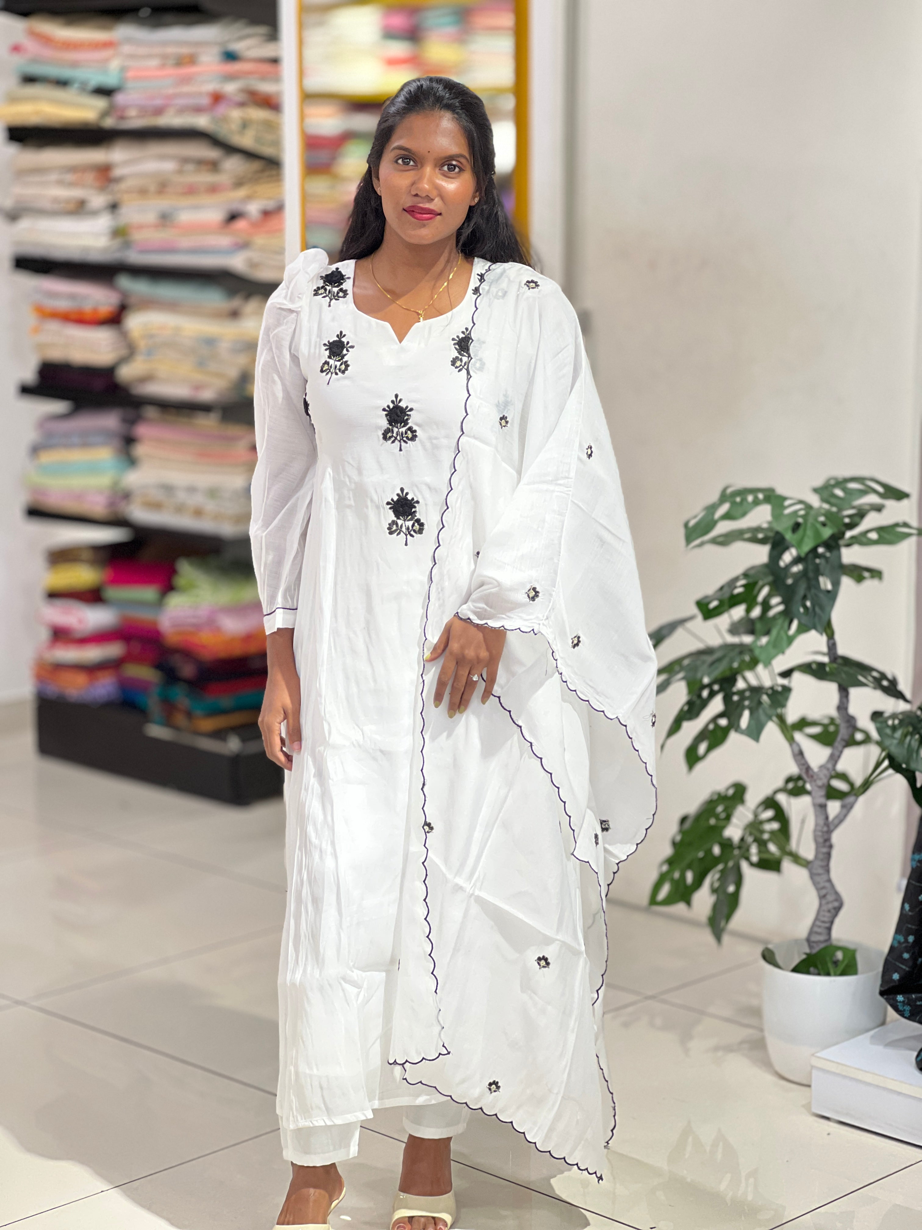 Machine Embroidery Detailed Muslin Finish Kurta Set | NAI158