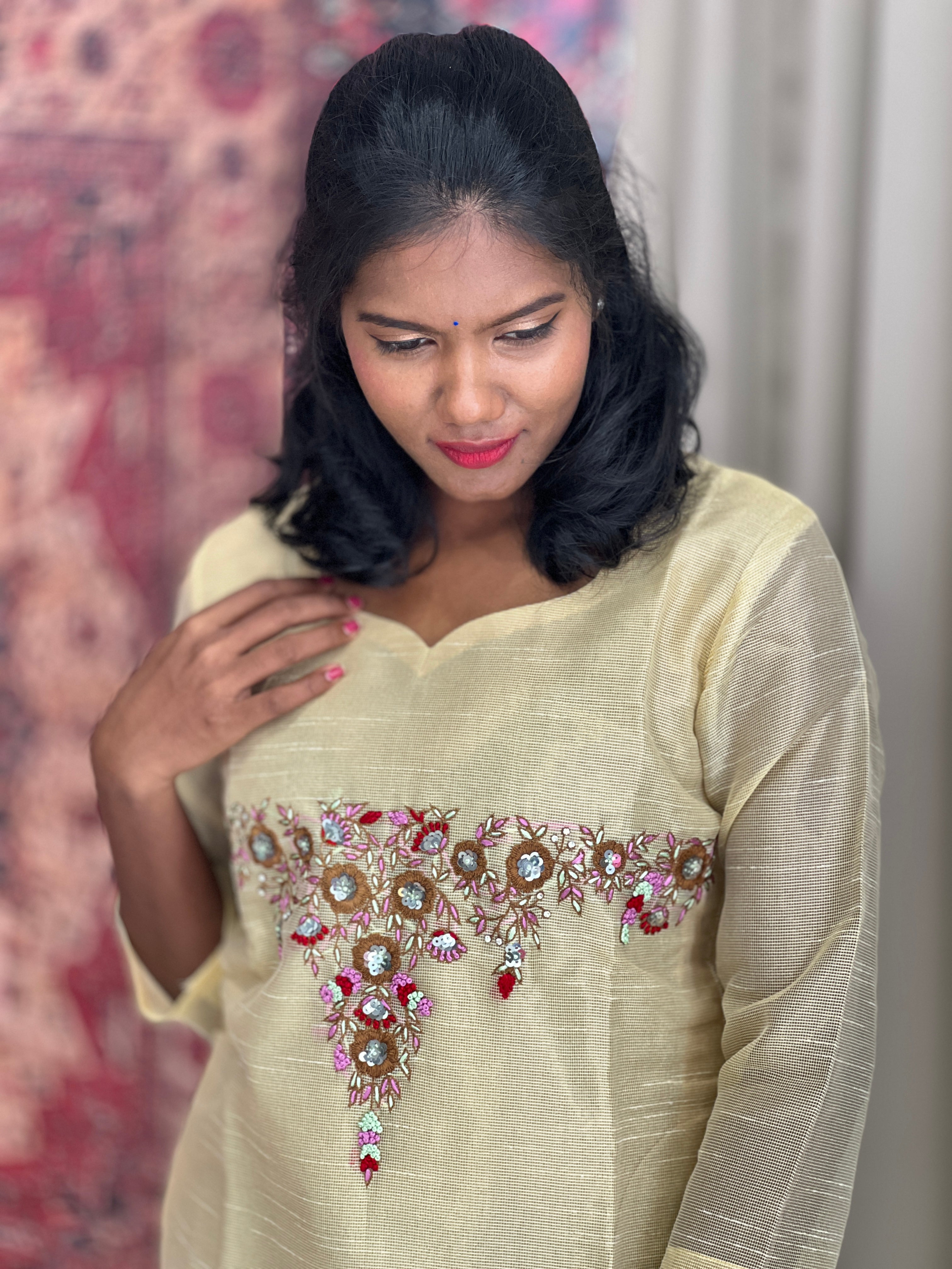 Embroidery And Sequins Detailed Tissue Kota Kurta | DNT195