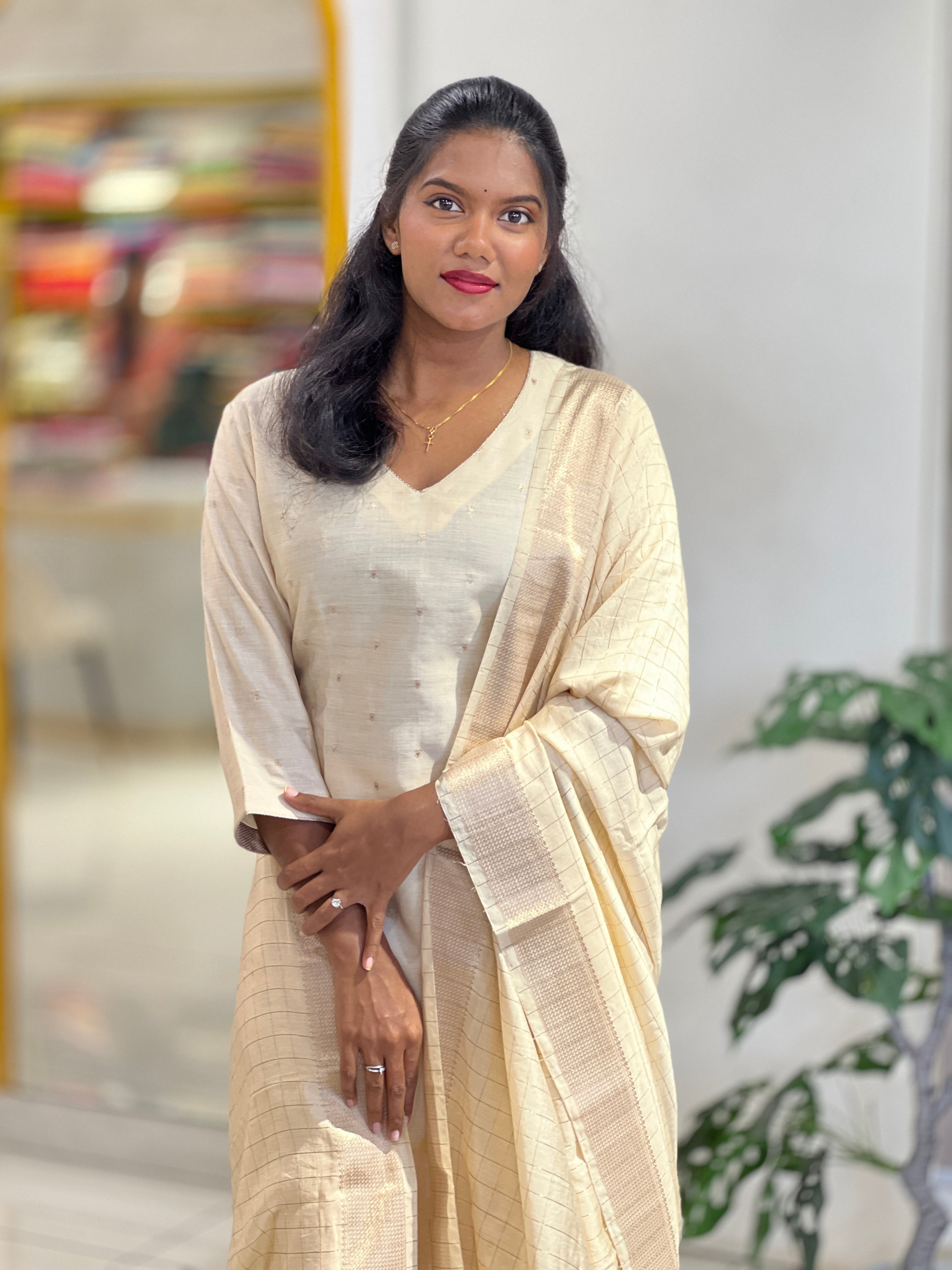 Banarasi Butta Detailed Chanderi Finish Kurta Set | YNG1152