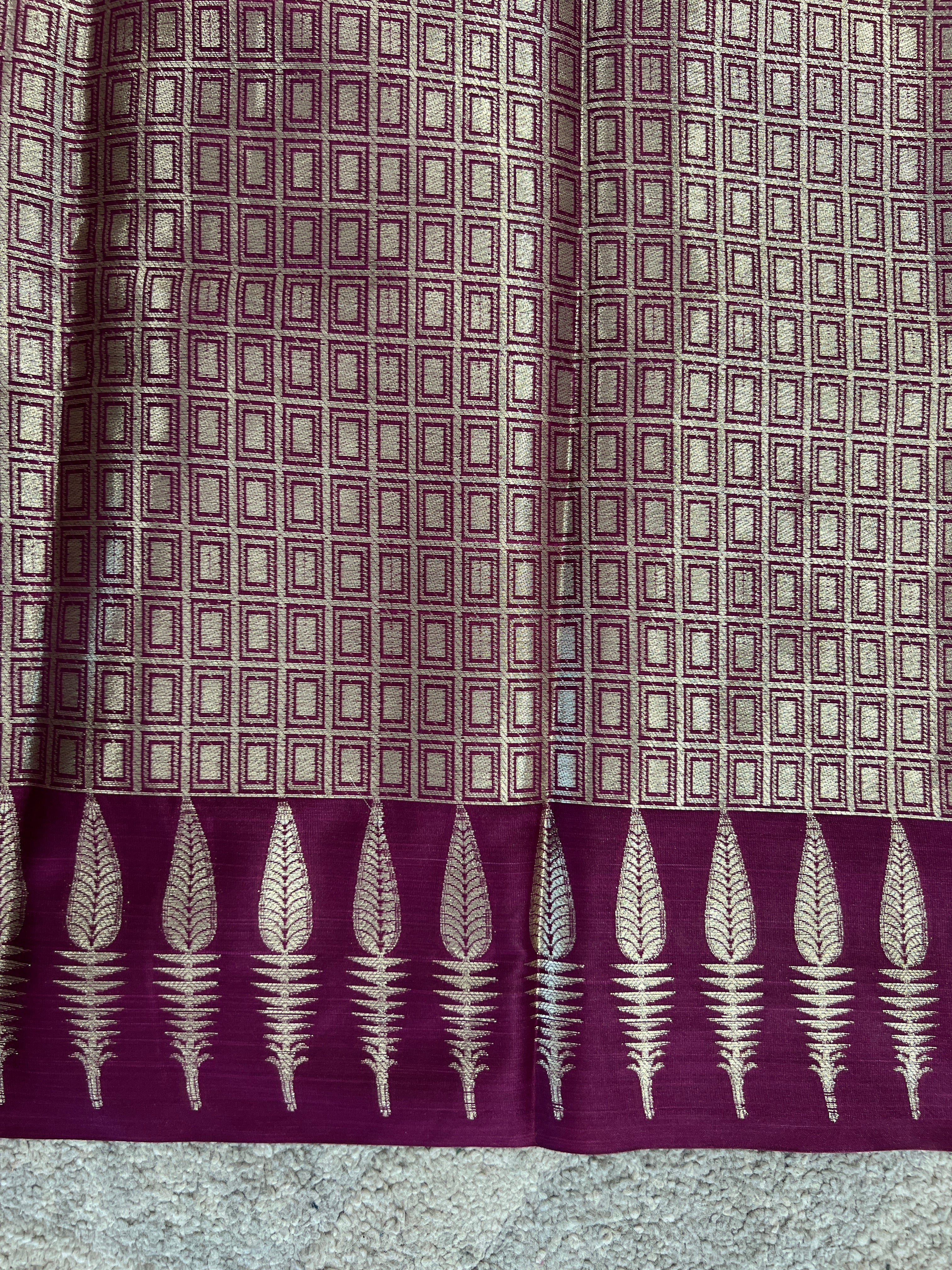 Diamond Weaving Pattern Semi Silk Saree | NN258