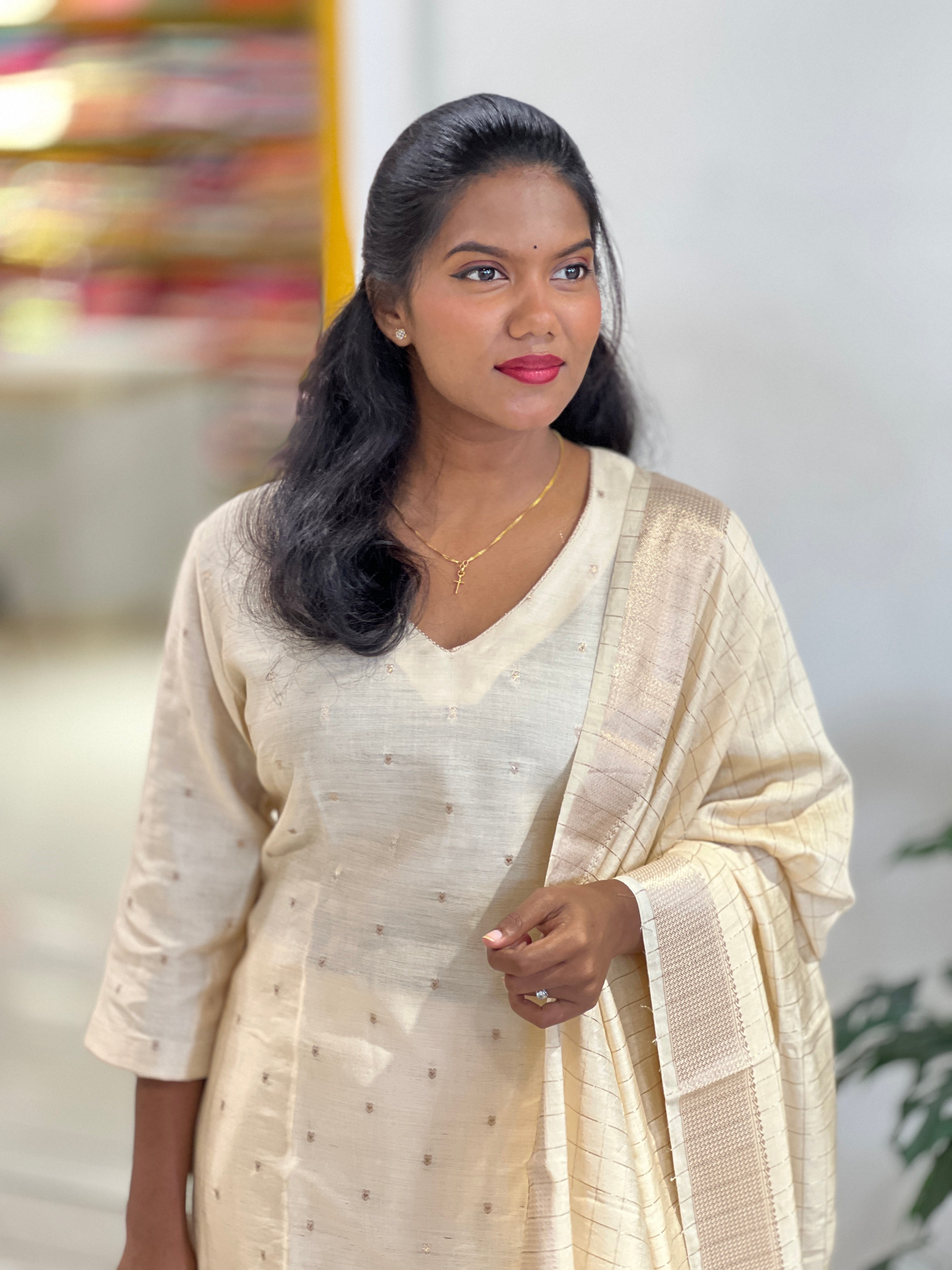 Banarasi Butta Detailed Chanderi Finish Kurta Set | YNG1152