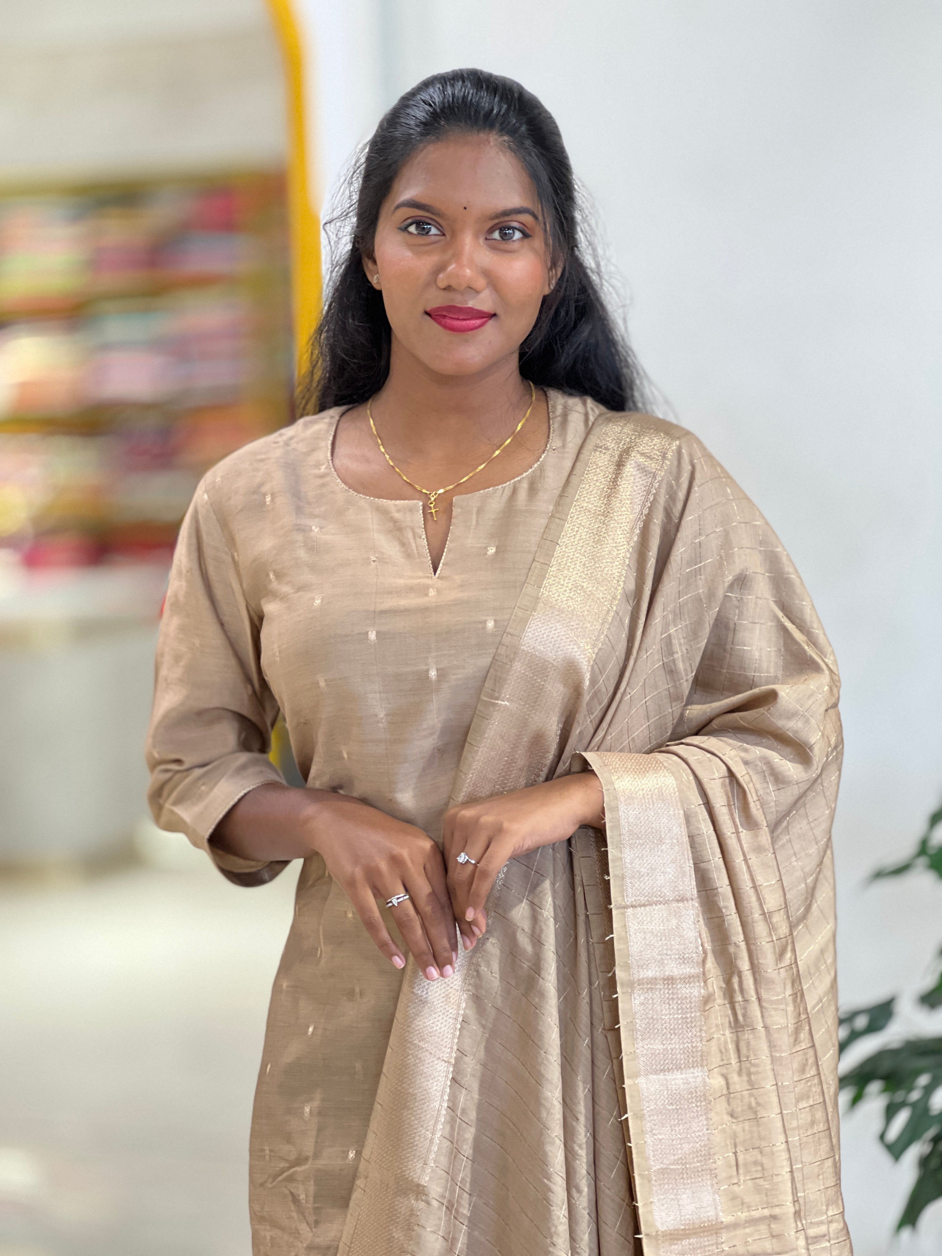 Banarasi Butta Detailed Chanderi Finish Kurta Set | YNG1155