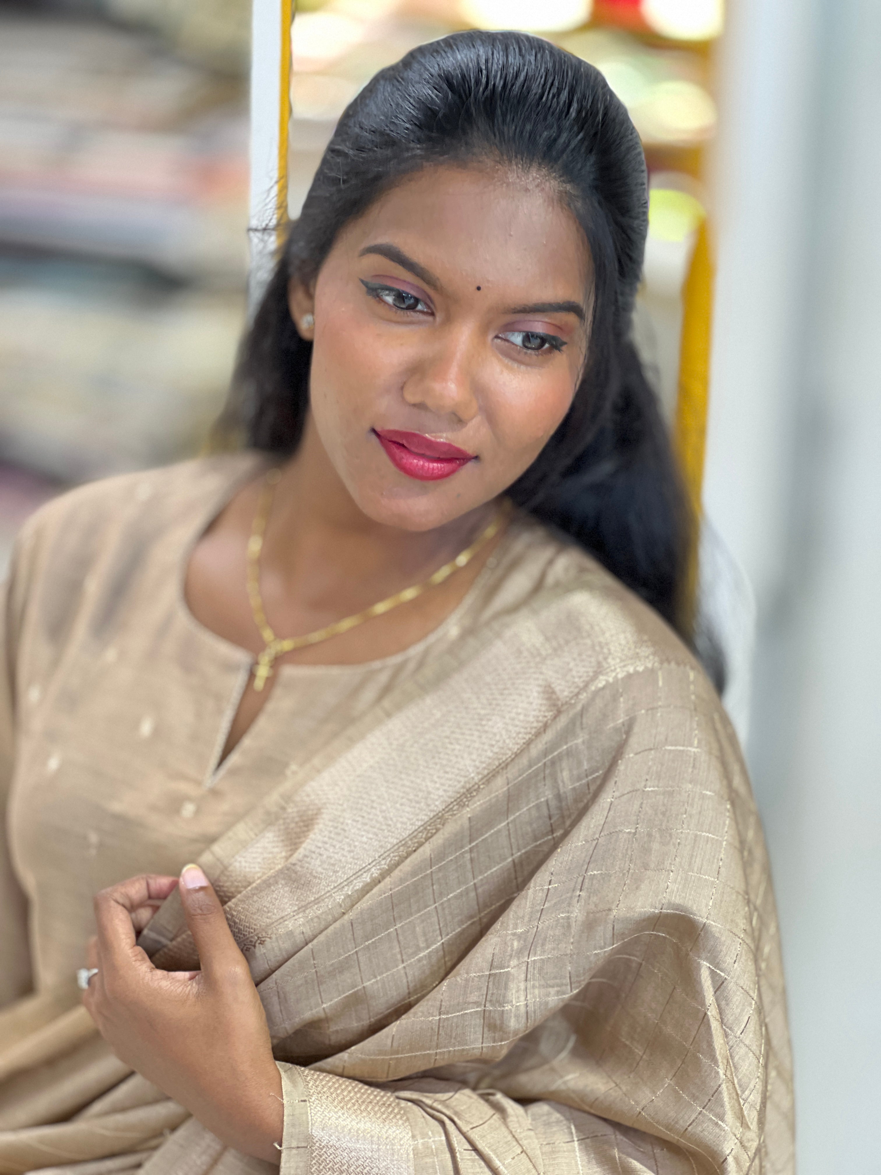 Banarasi Butta Detailed Chanderi Finish Kurta Set | YNG1155