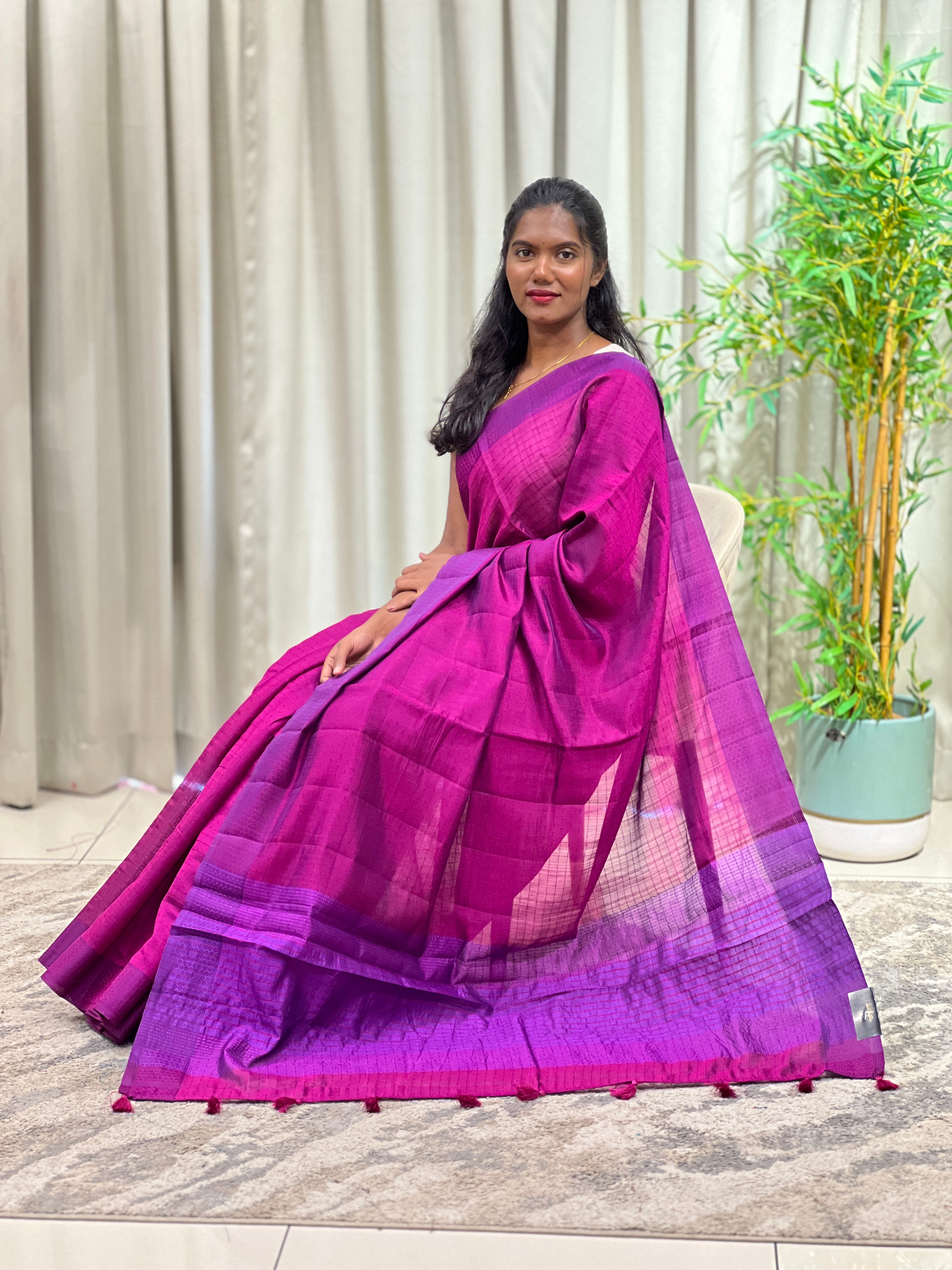 Line Weaved Pattern Semi Silk Saree | YNG1692