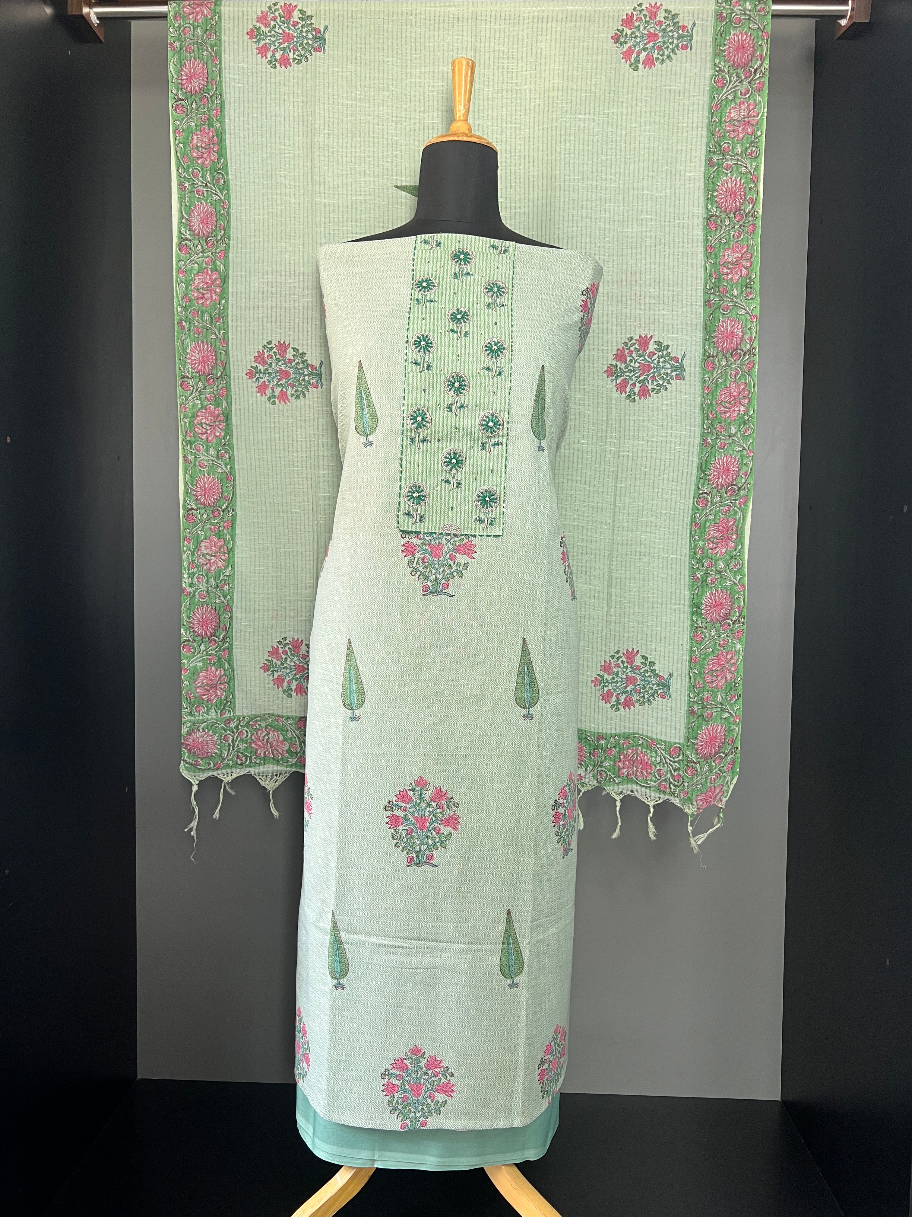 Thread Embroidery Detailed Cotton Salwar Set | SSC122