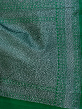 Brocade Weaving Banarasi Silk Saree | YNG482