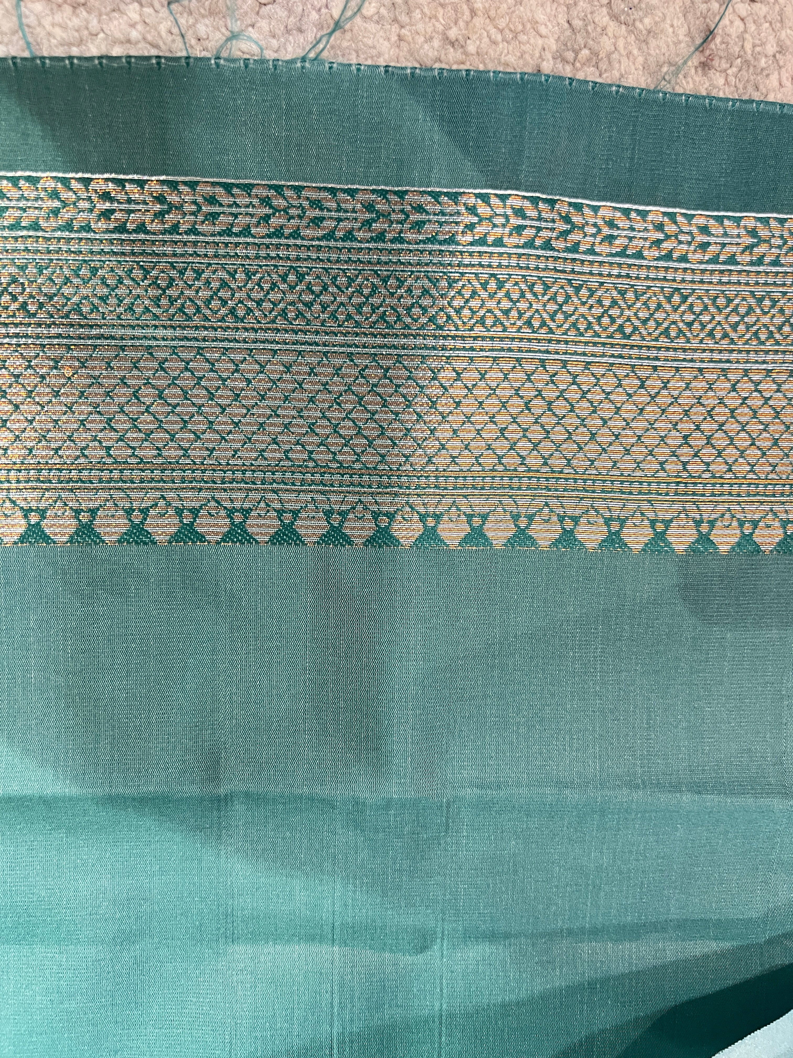 Zari Woven Floral Patterned Semi Silk Saree | KAC103