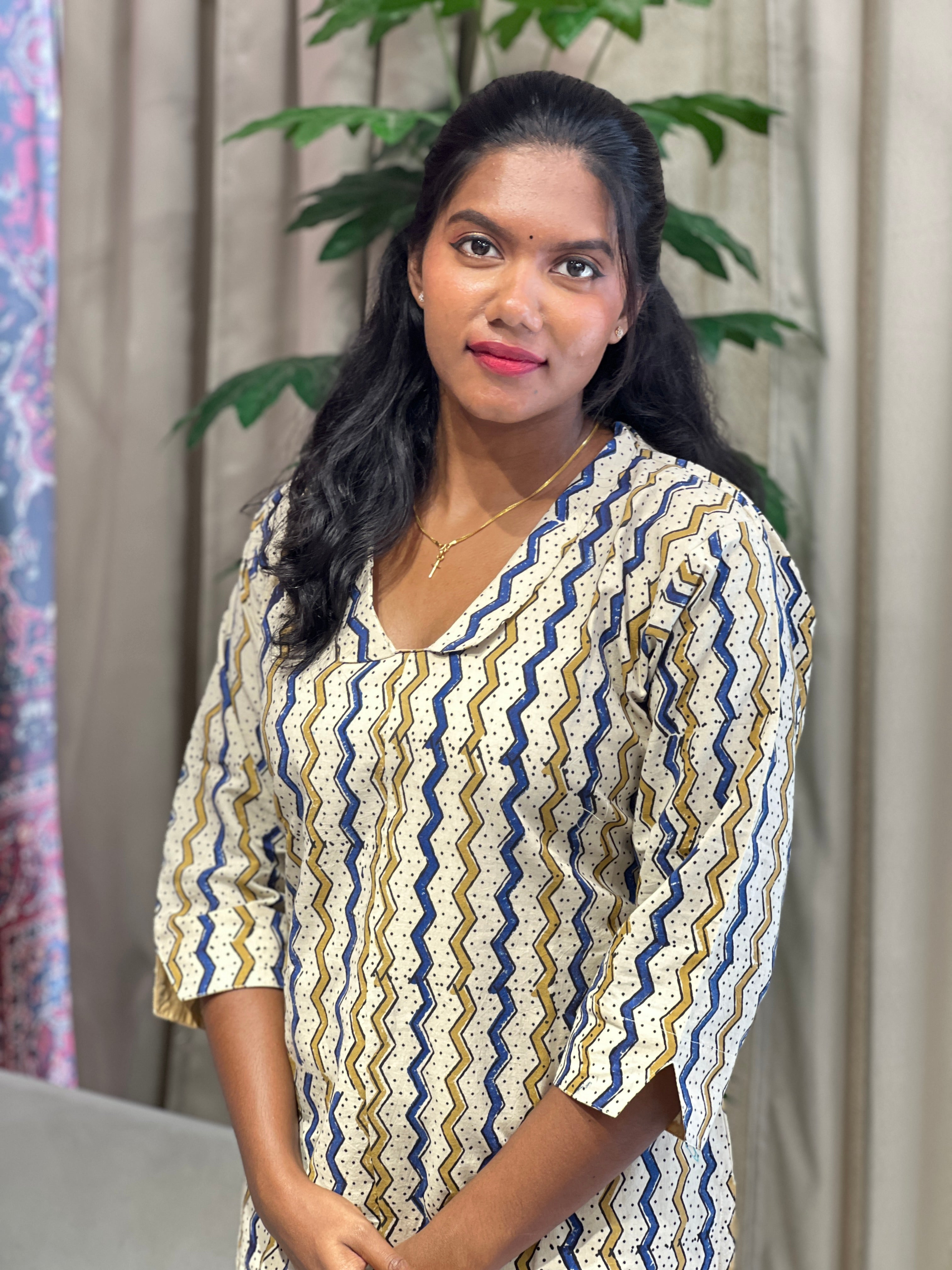 Stripes Zigzag Pattern Cotton Short Kurta | RMLA179