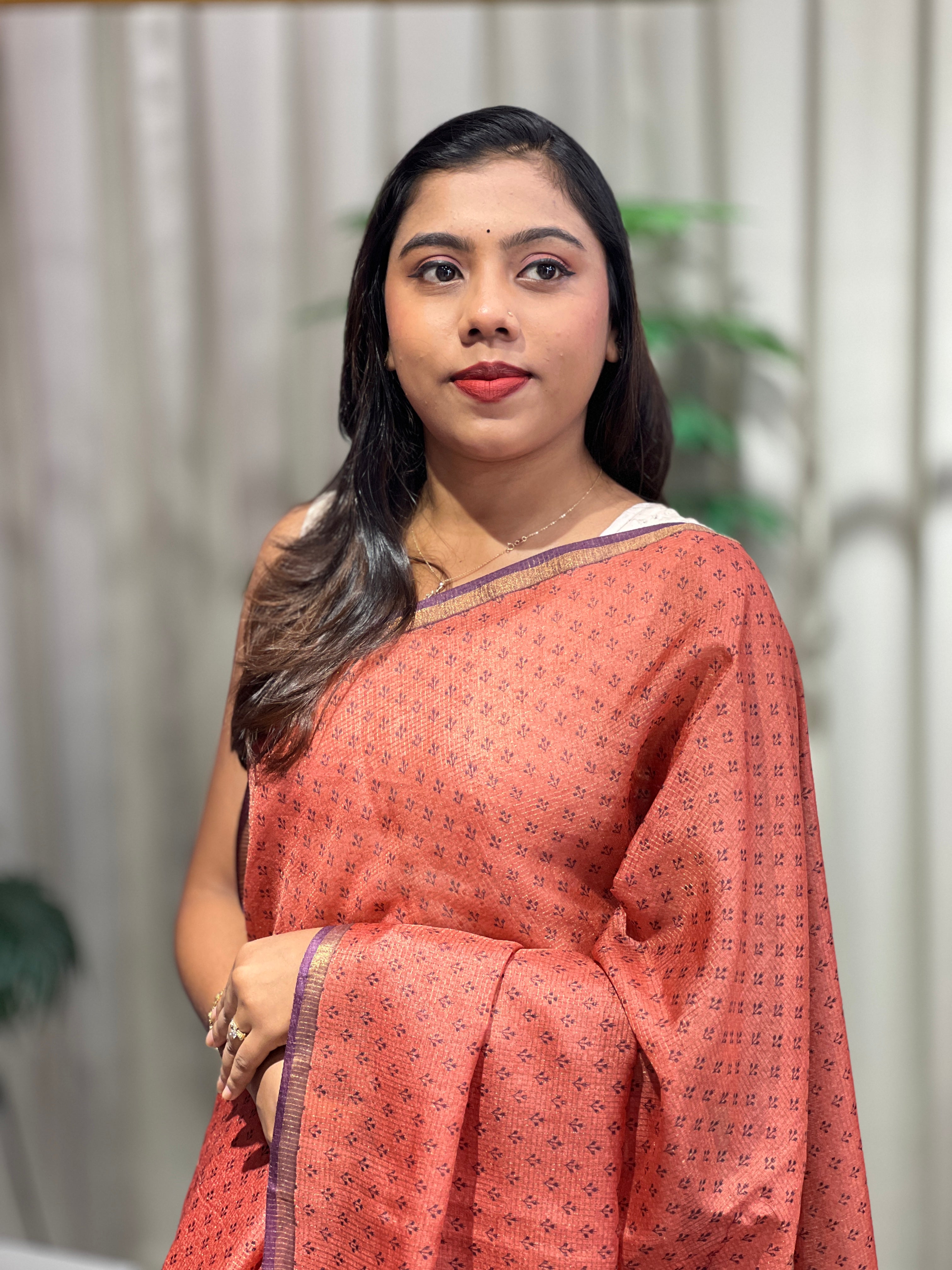 Zari Check Patterned Desi Tussar Saree | HS1414