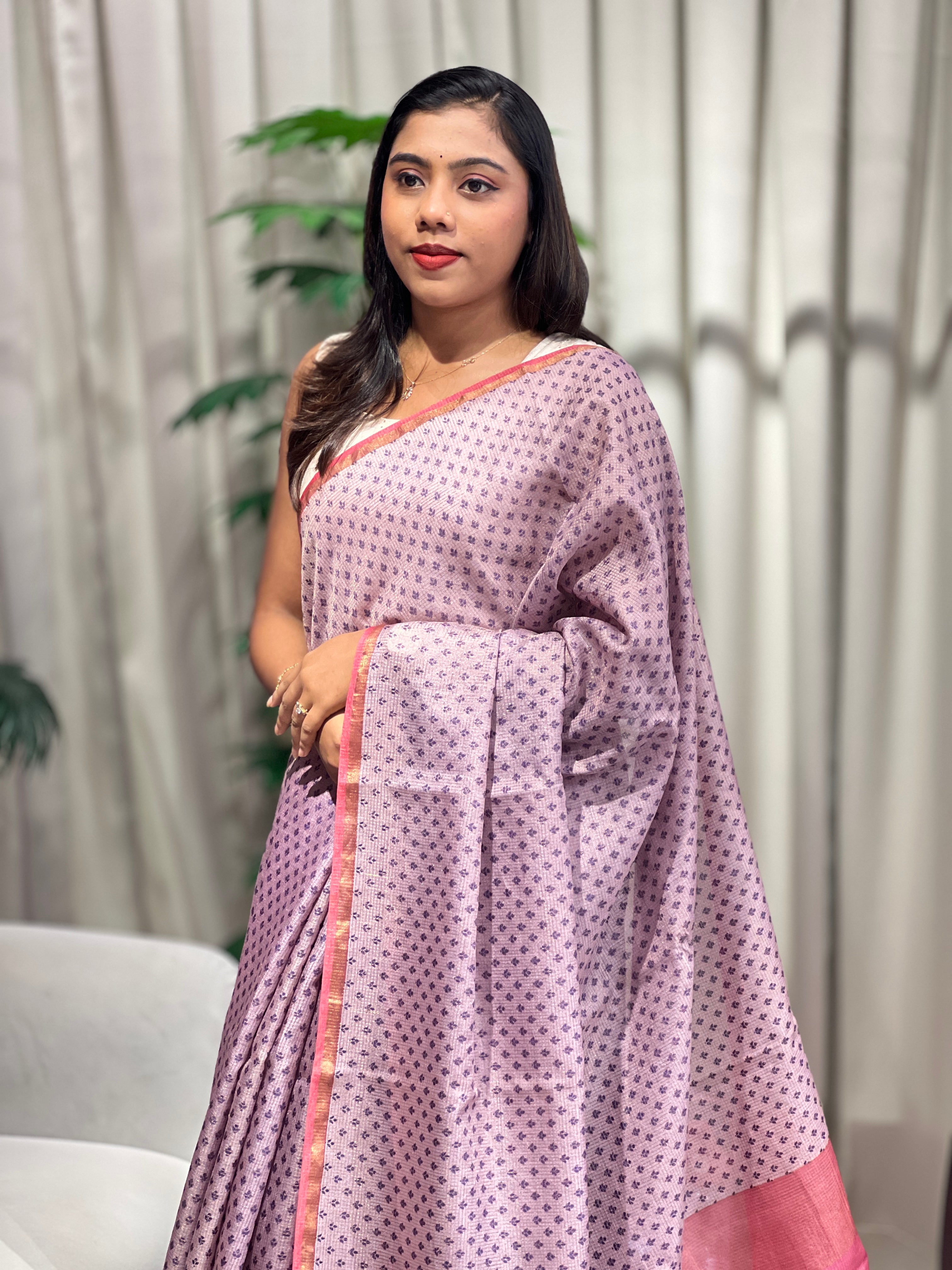 Zari Check Patterned Desi Tussar Saree | HS1417