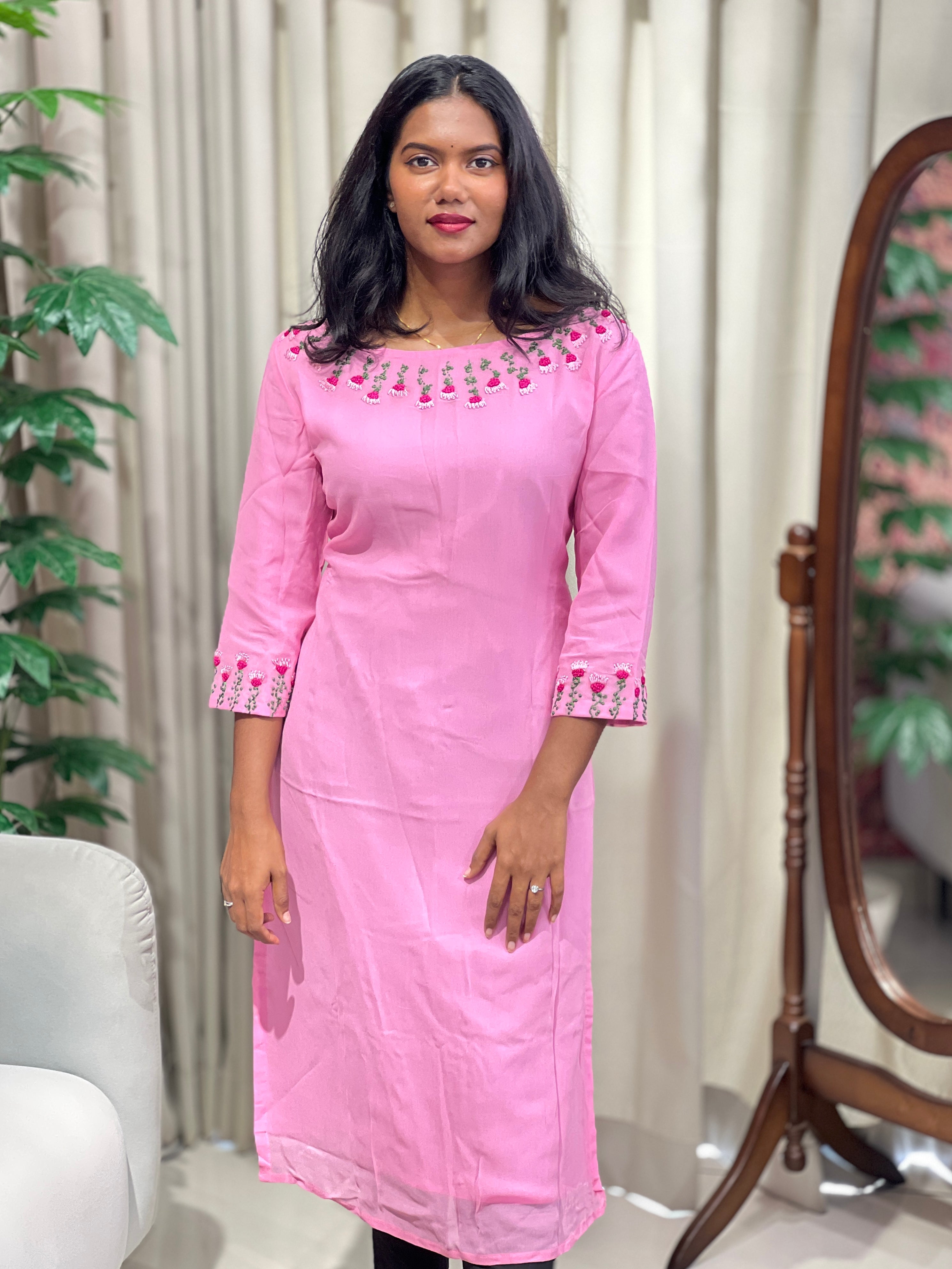 Floral Embroidered Georgette Kurta | DNT1134