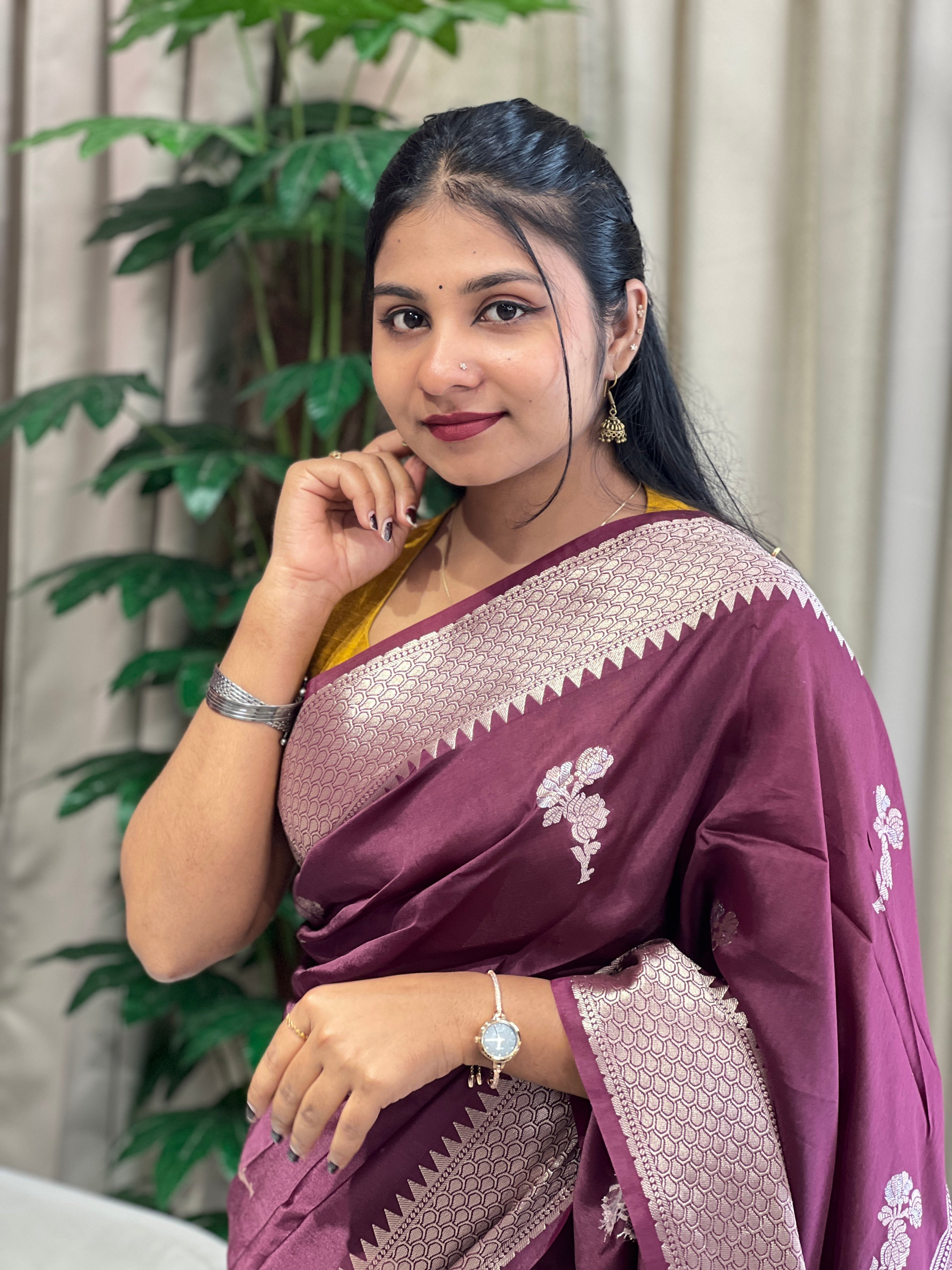 Zari Woven Banarasi Saree | NN422