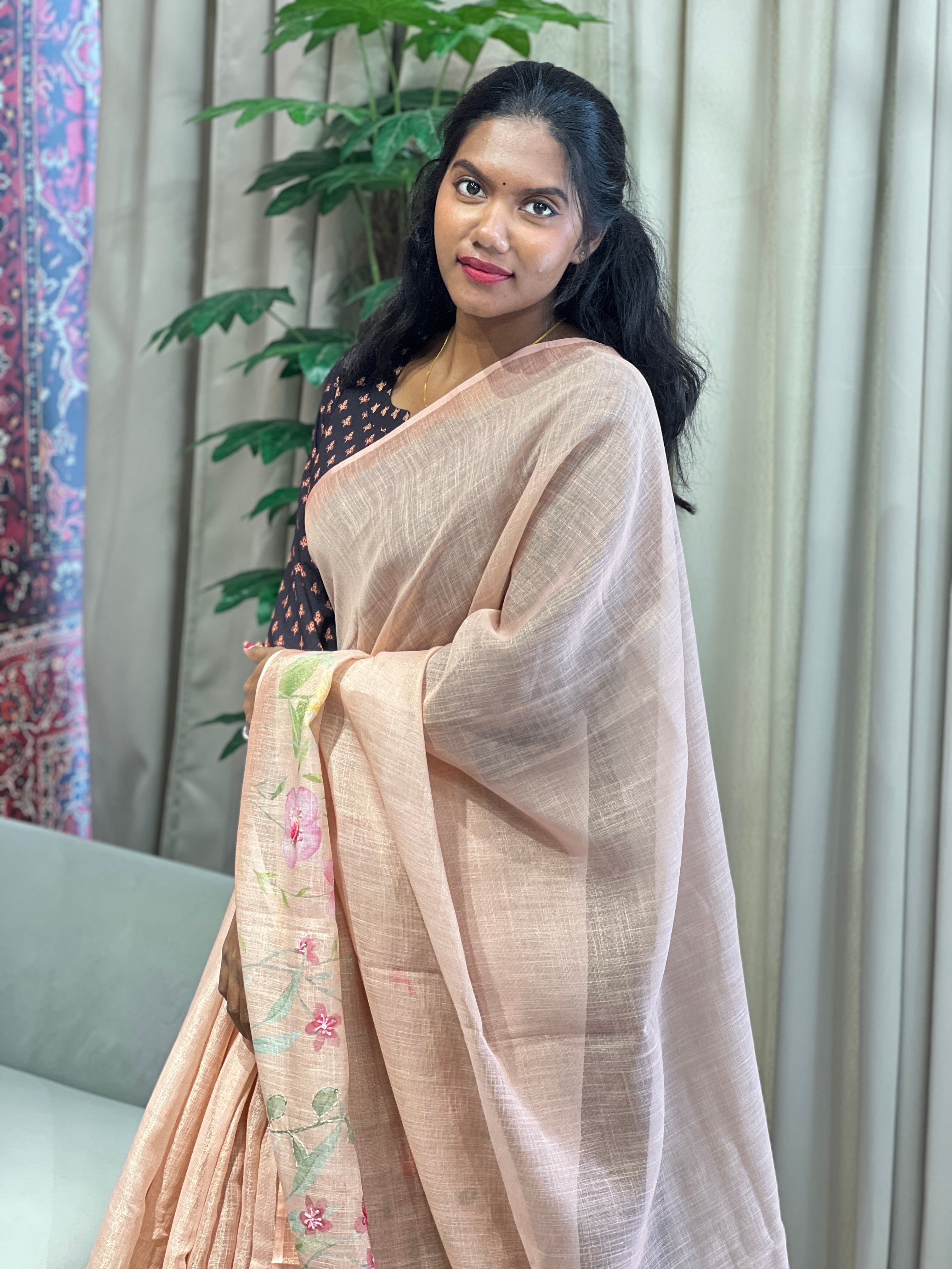 Floral Print With Hand Embroidery Detailed Tissue Linen Saree | BLD1879