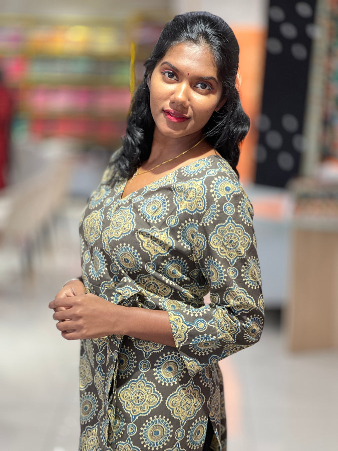 Ajrak inspired Printed Cotton Kurta | DNT474