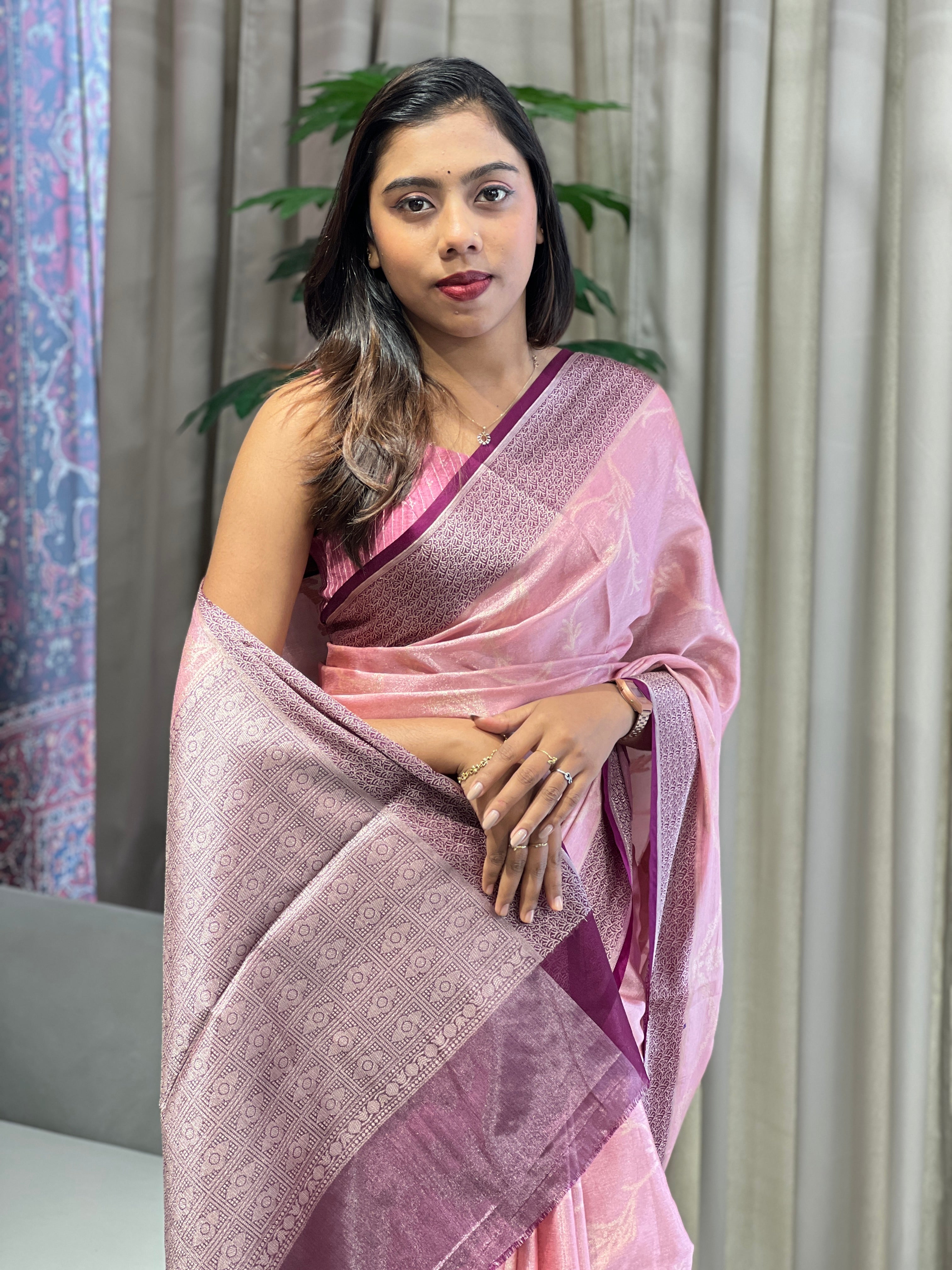 Zari Woven Banarasi Saree | NN415