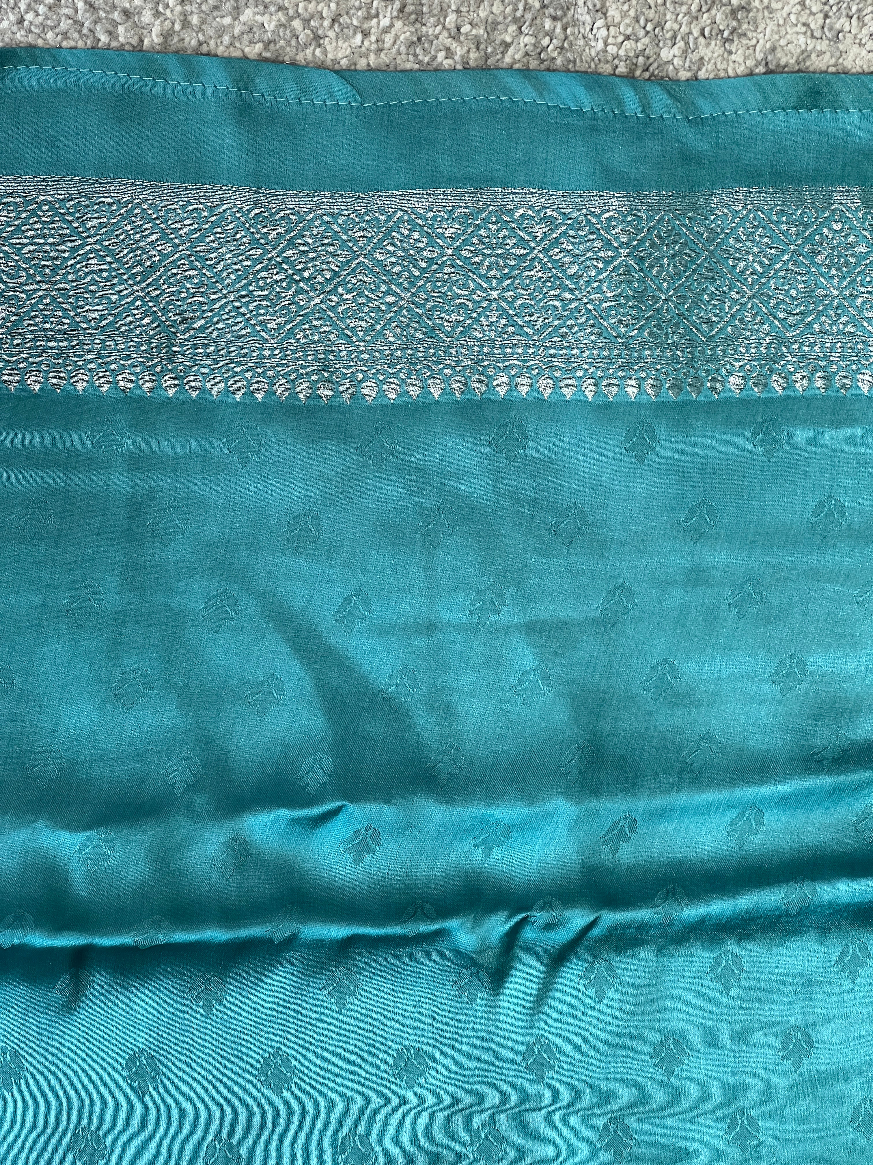 Banarasi Weaving Pattern Kathan Silk Saree | DVS167