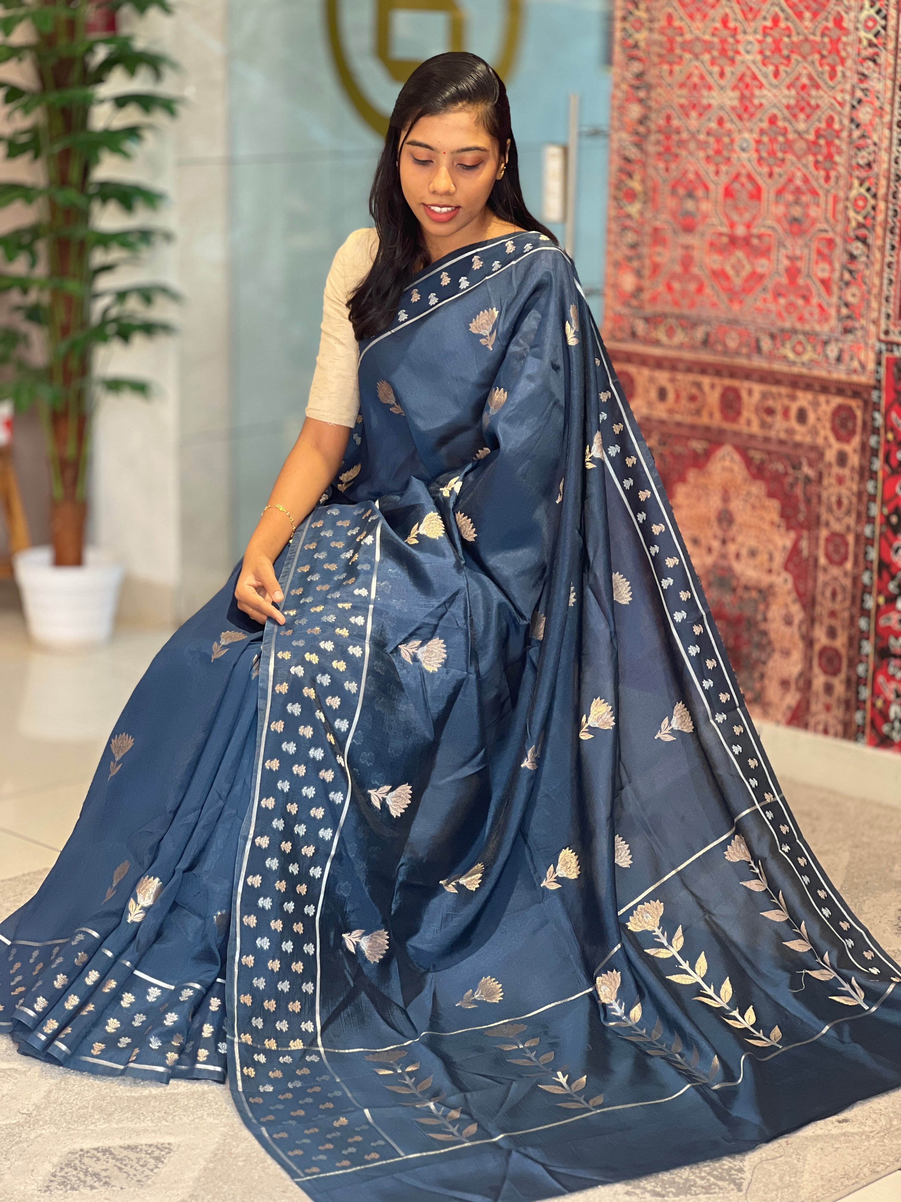 Banarasi Weaving Pattern Semi Silk Saree | NN273